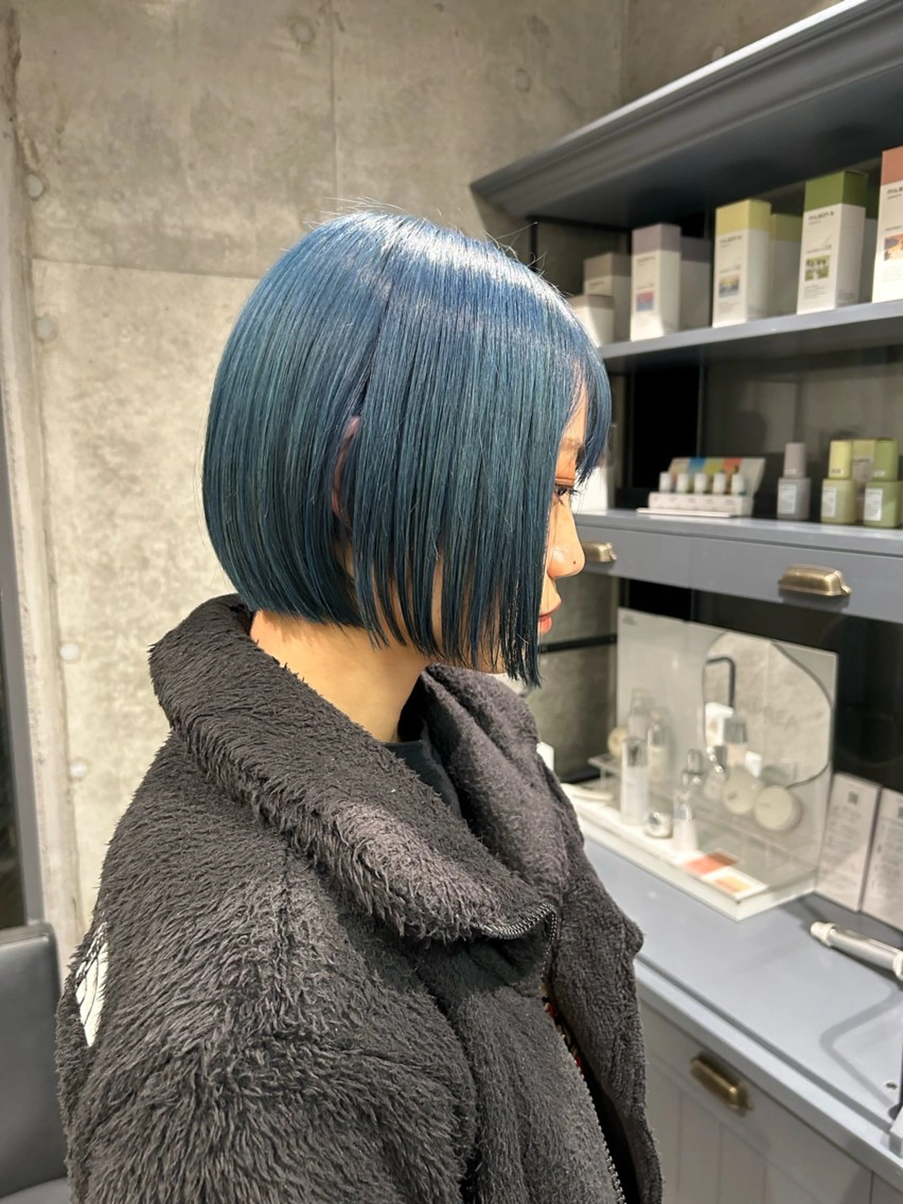ショート カット ヘアカラー トリートメント ぱつっとボブ/Wカラ ー/ことこ🍒のヘアスタイル