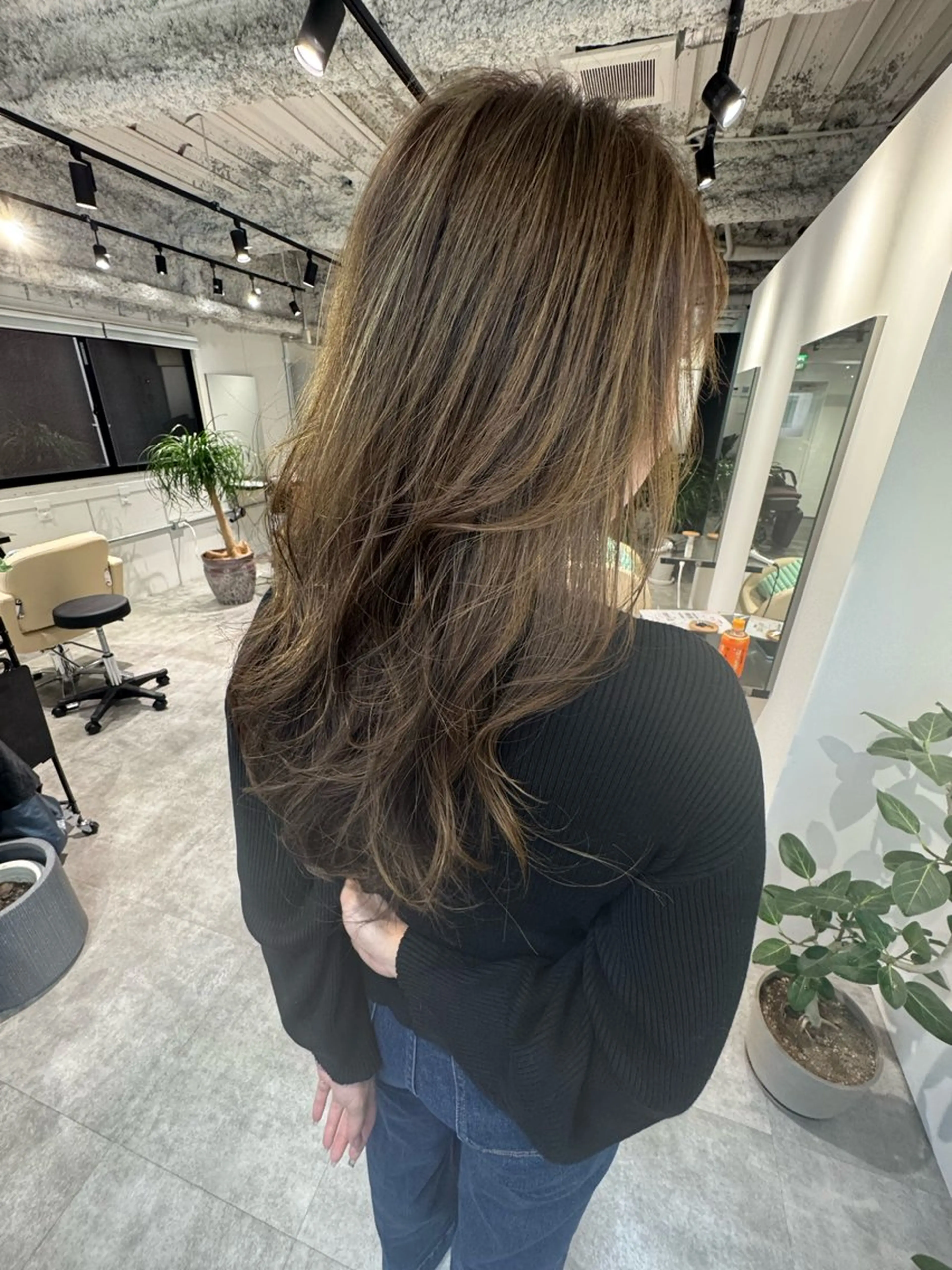 ロング カラー ハイライトカラー ハイライト レイヤーカット カット ヘアカラー reverie【レヴリー】所属・夜23時まで予約🉑 reverie南船場のその他イメージ