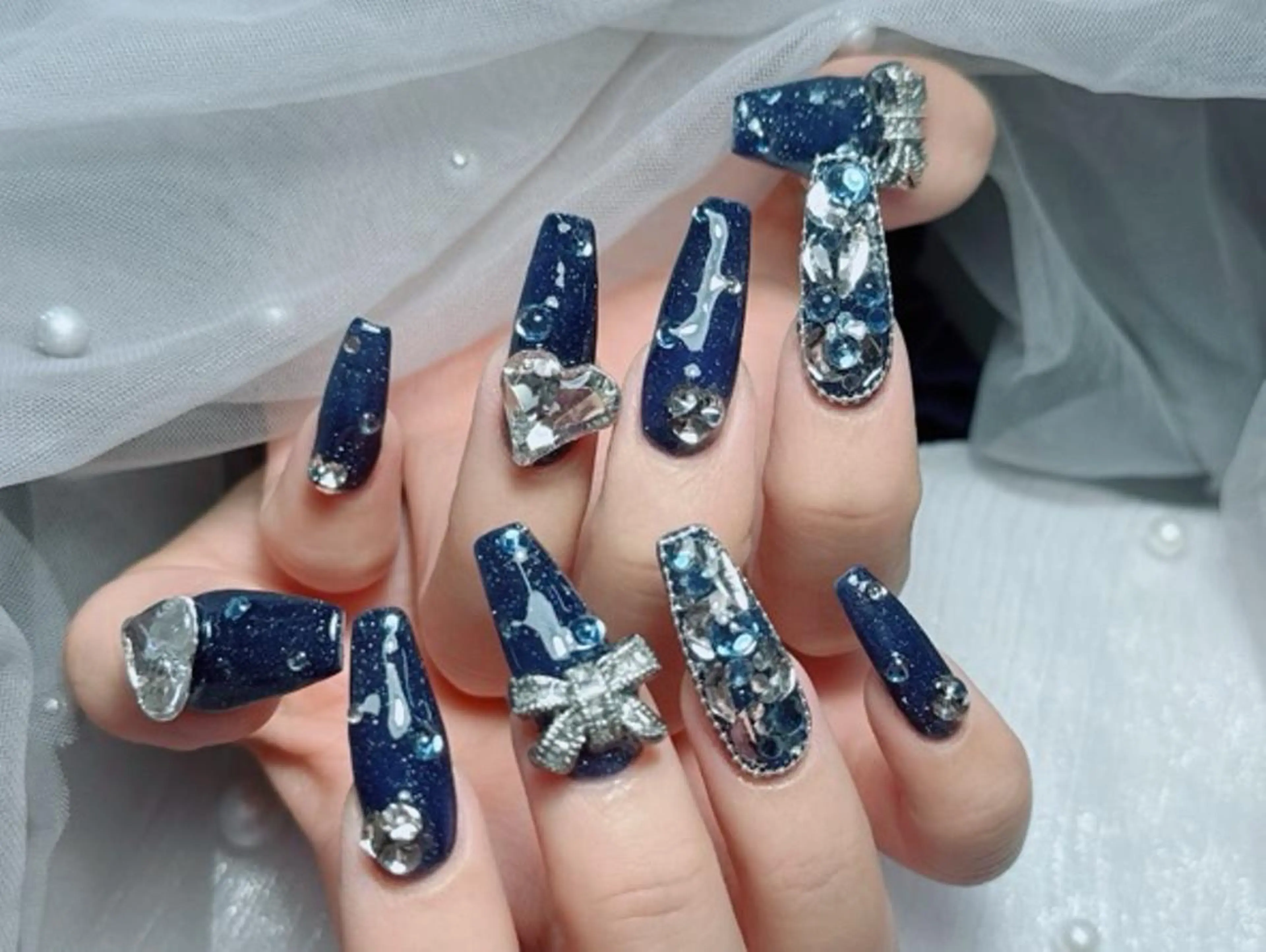 ネイル オーロラネイル チークネイル 長さ出し フットネイル フレンチネイル ハンドネイル Kitty Nail salonのネイルデザイン