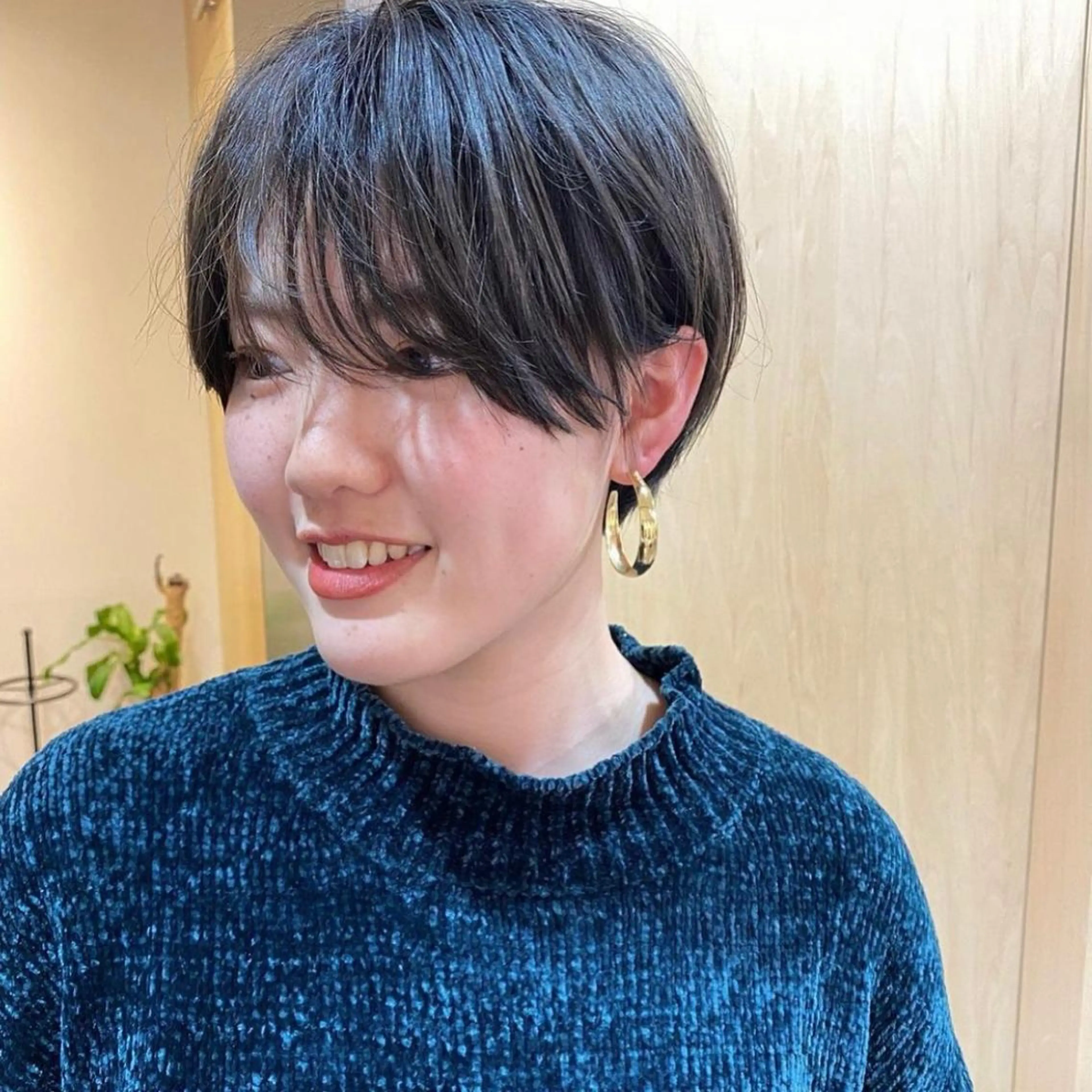 ショート ハンサムショート ショートヘア 赤味消しcolor 🥣♡Ayaのヘアスタイル