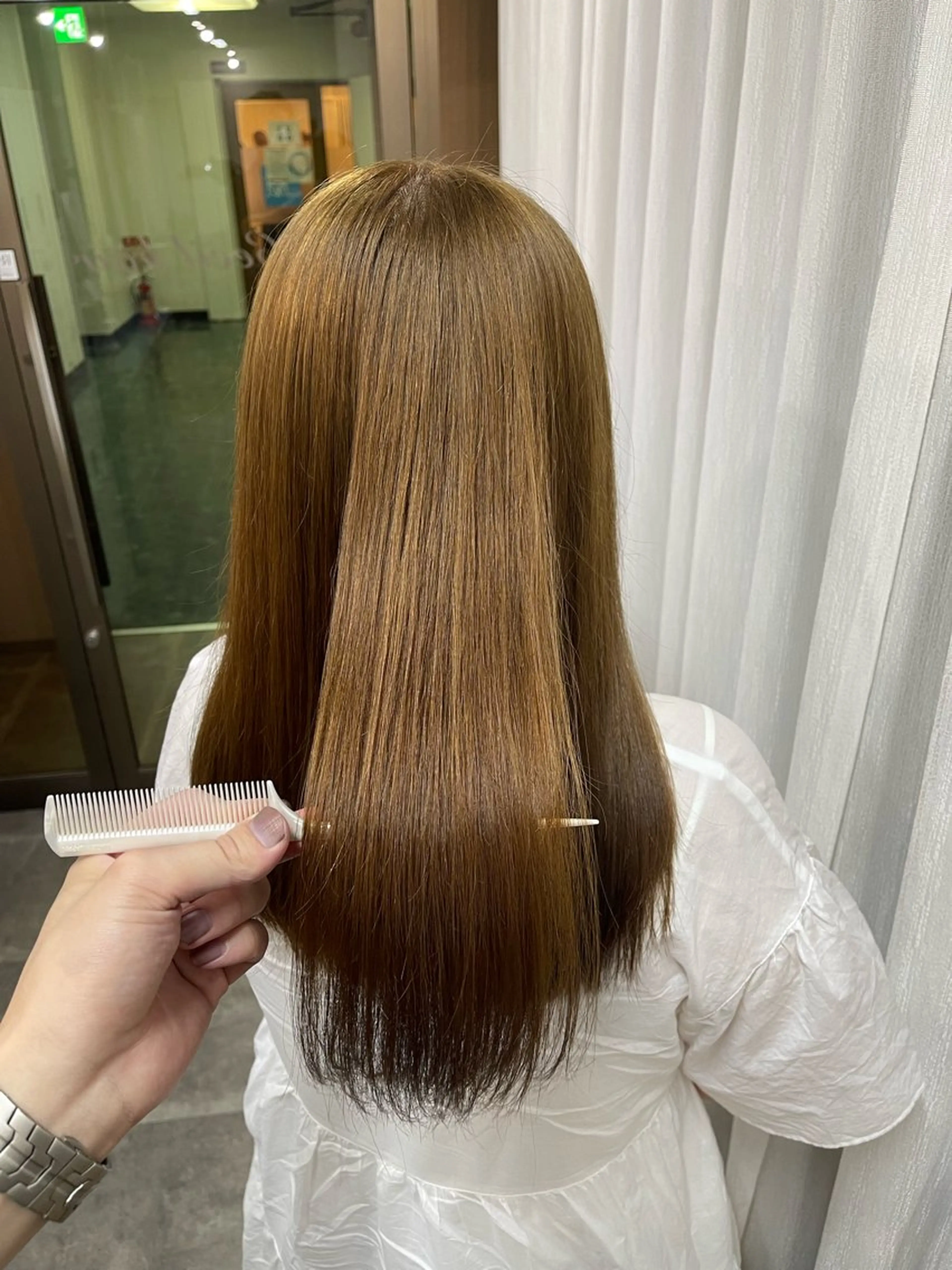 セミロング カラー ベージュカラー ブリーチ ケアブリーチ デザインカラー ダブルカラー ヘアカラー トリートメント SOYON西大寺店所属・ダブルカラー/ 髪質改善💎安藤のヘアスタイル