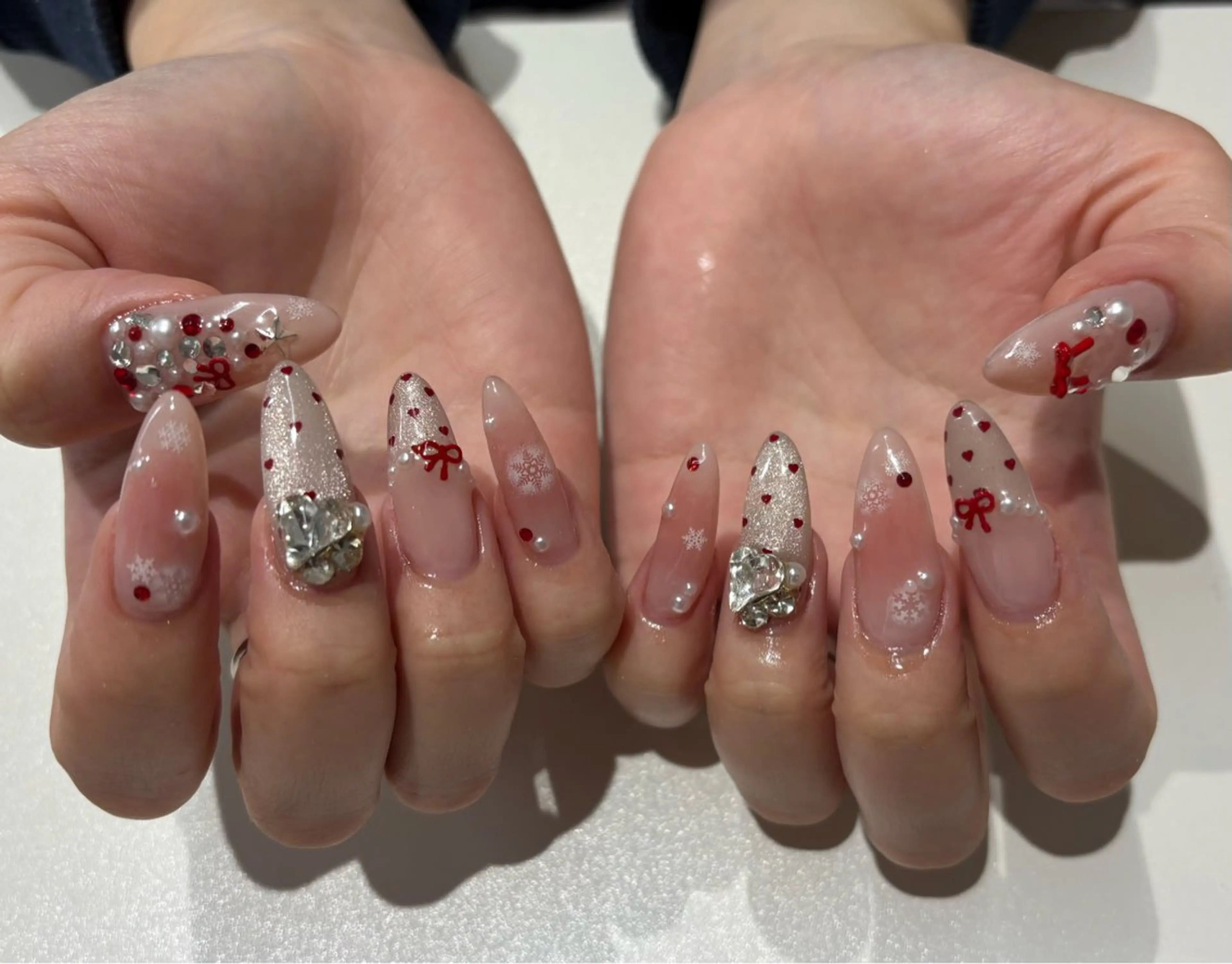 ネイル スカルプネイル 冬ネイル クリスマス ハンドネイル NAILSALON ViViのネイルデザイン