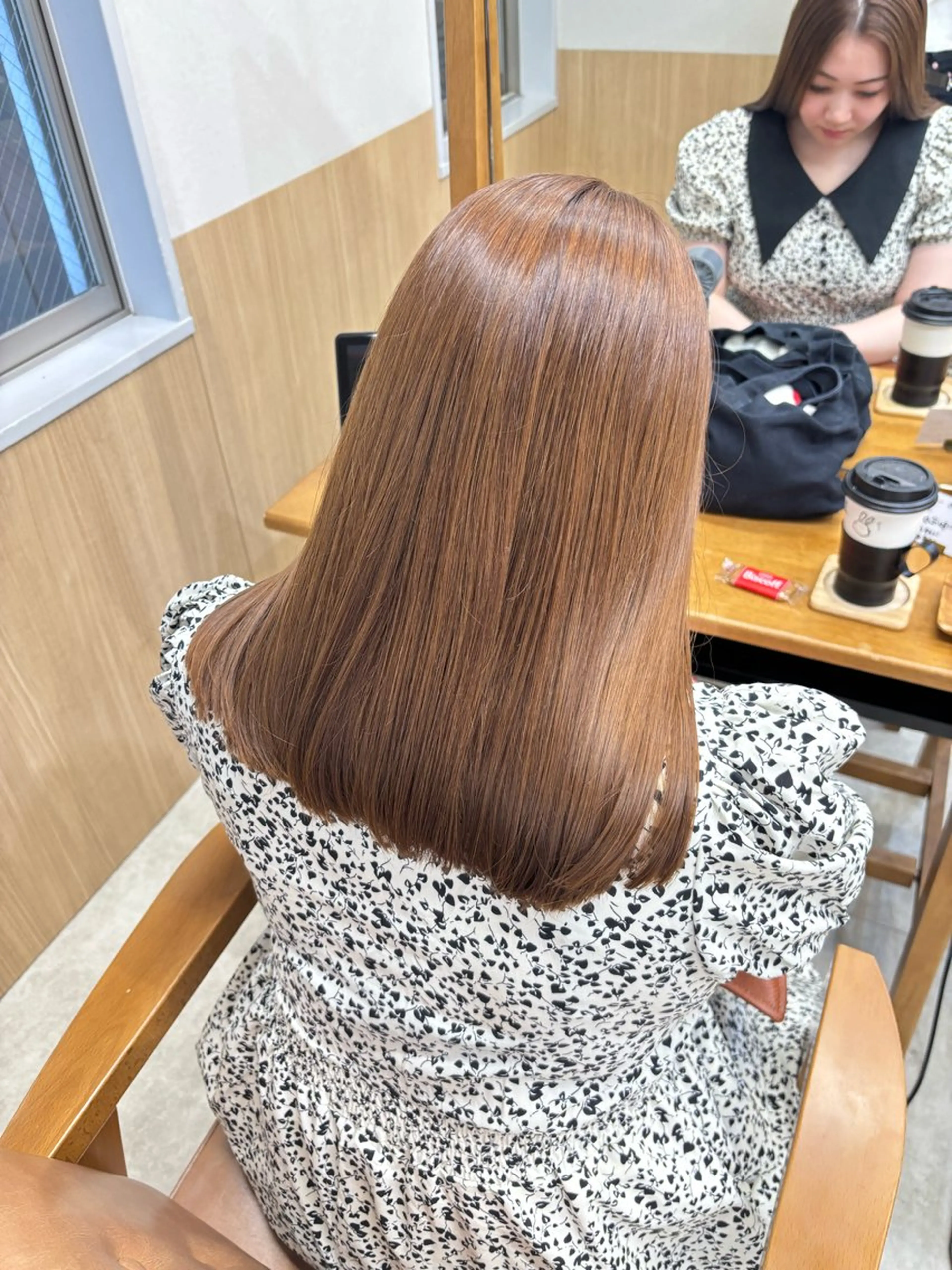 セミロング カラー 松本 琉衣のヘアスタイル