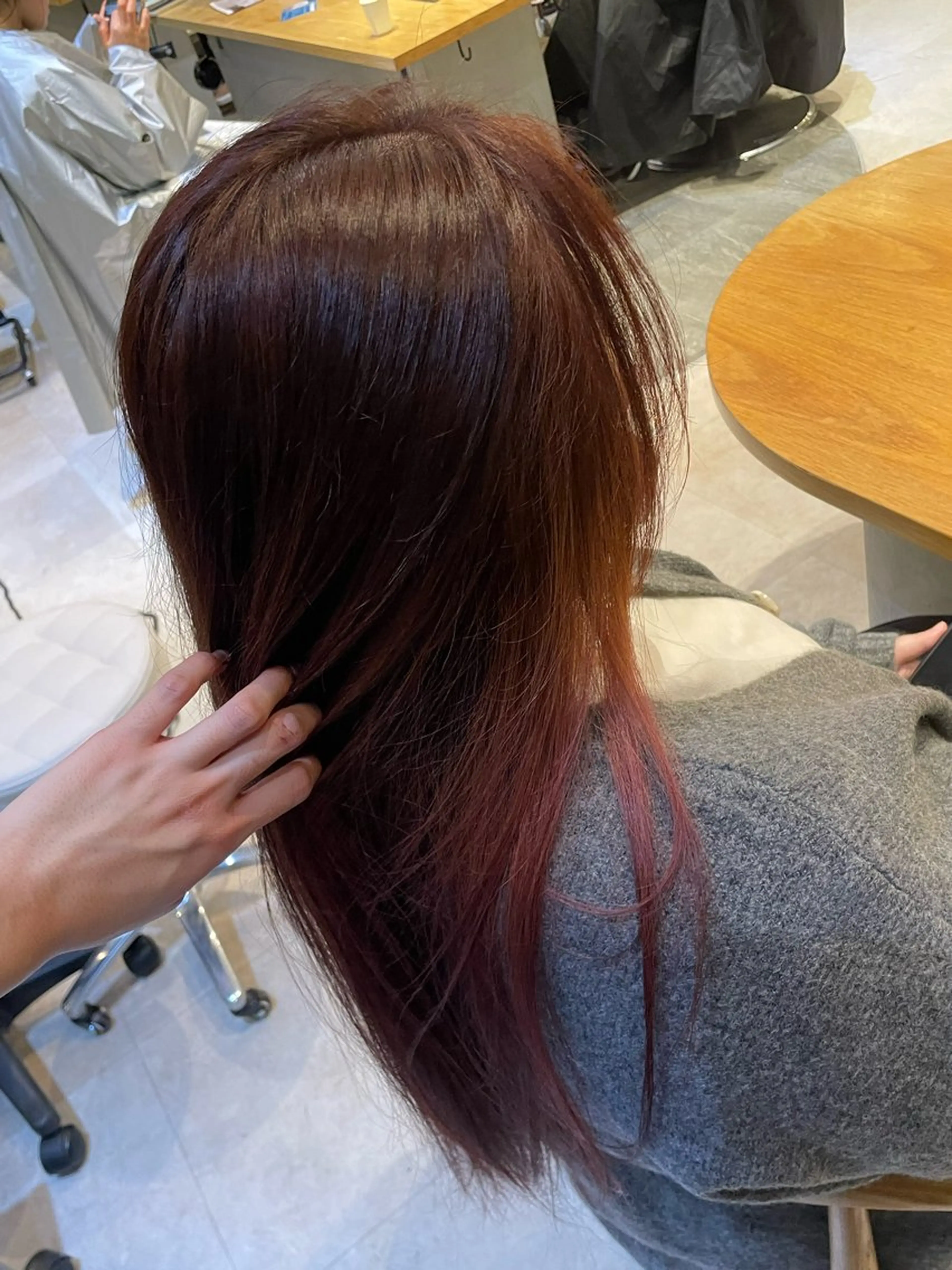 ロング カラー ブリーチ ブラウンカラー レッドカラー レッドブラウン 🌸大人可愛い yuzu🌸のヘアスタイル