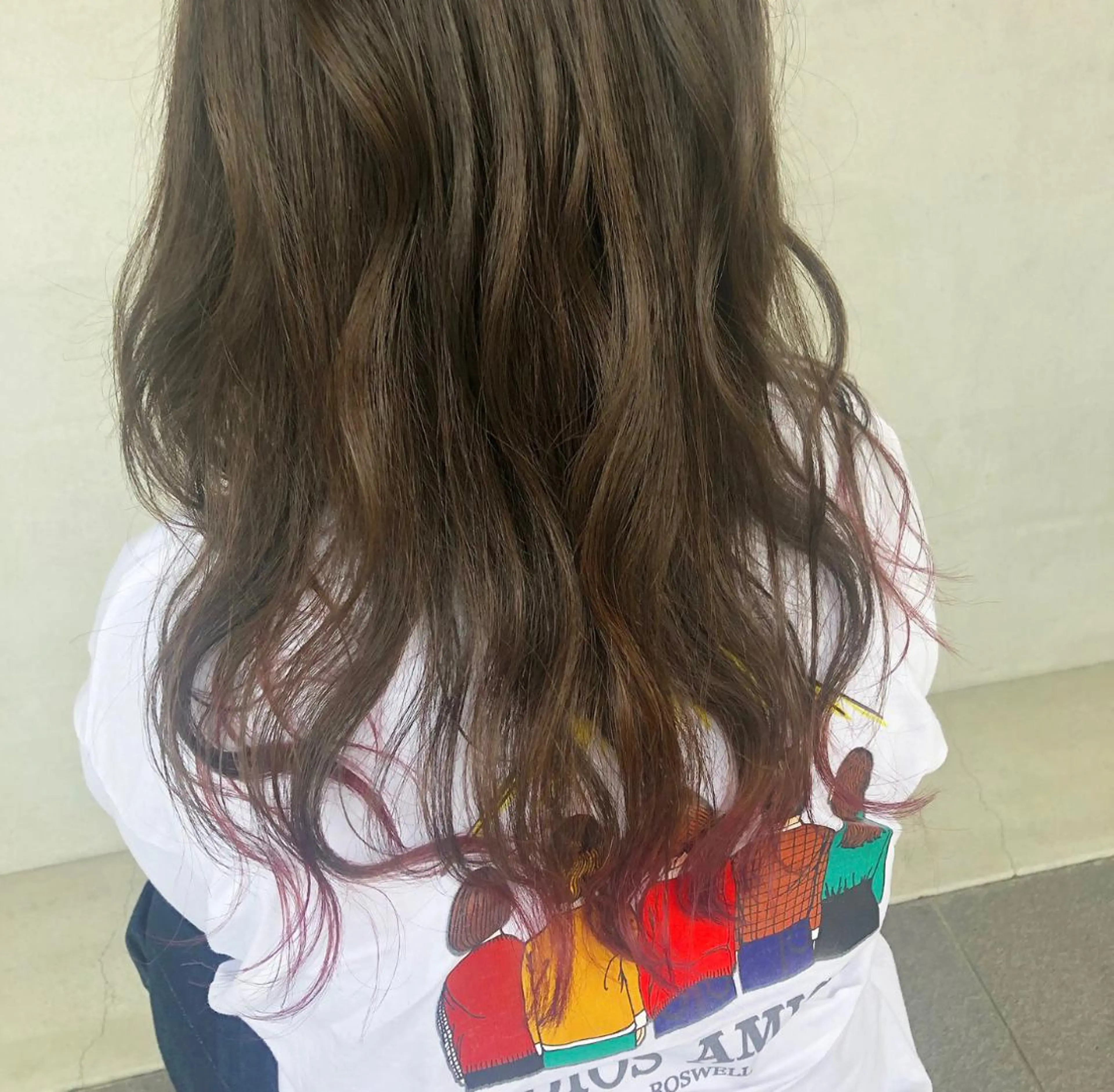 ロング ヘアカラー 小森 樹奈のヘアスタイル