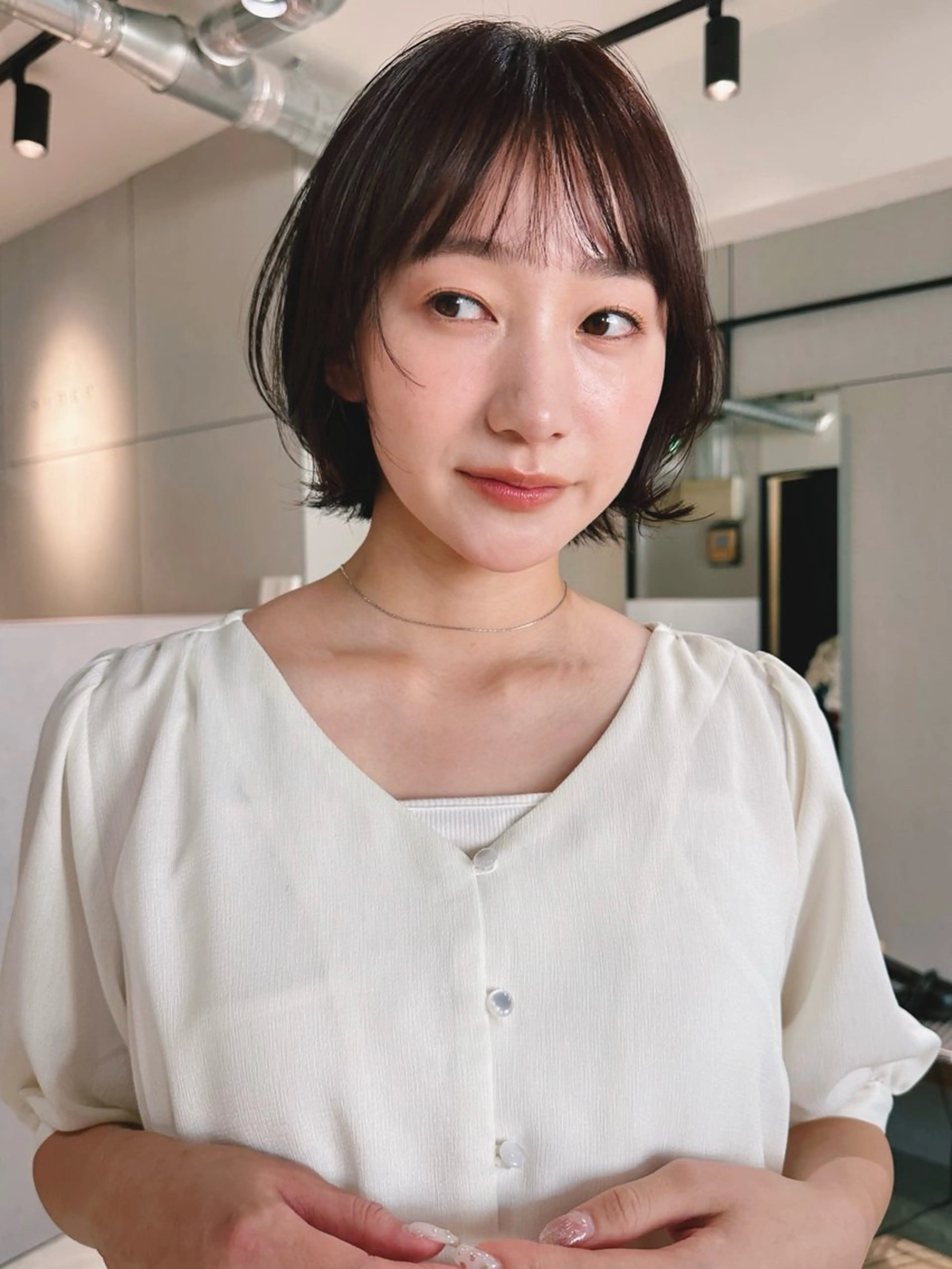 ショート カラー パーマ 🫧小顔×似合わせ× 透明感カラー🫧のヘアスタイル