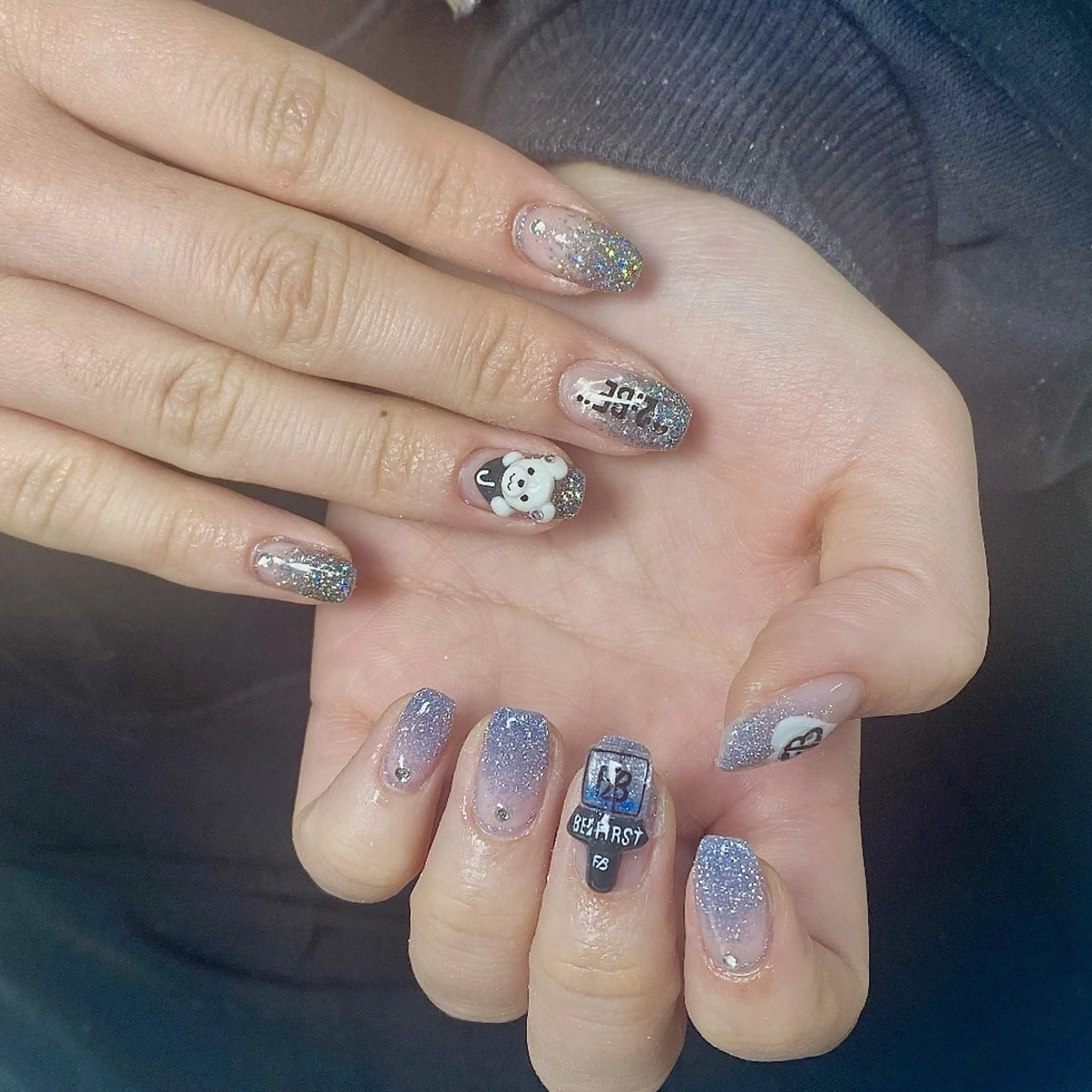 ネイル チークネイル フレンチネイル ジェルネイル ガラスフレンチ キラキラネイル ハンドネイル UM Nail Salonのネイルデザイン