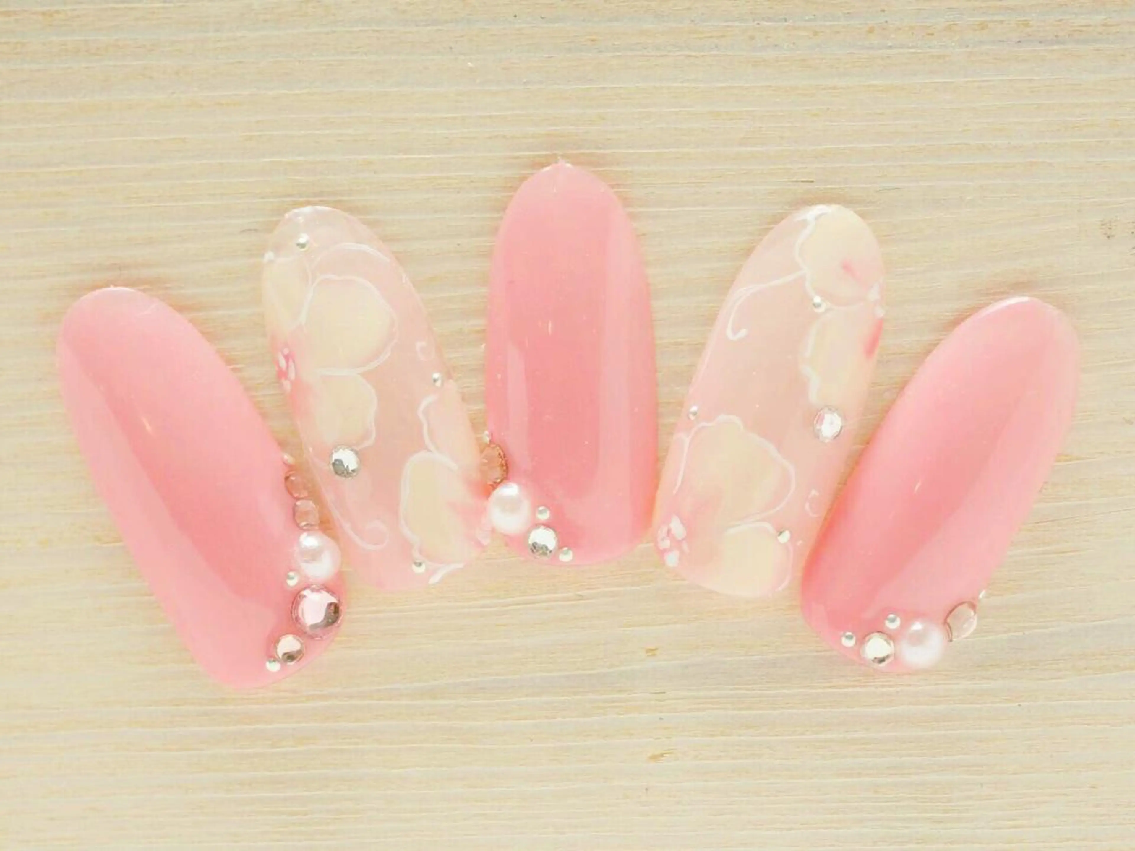 ネイル フラワーネイル private salon mieのネイルデザイン