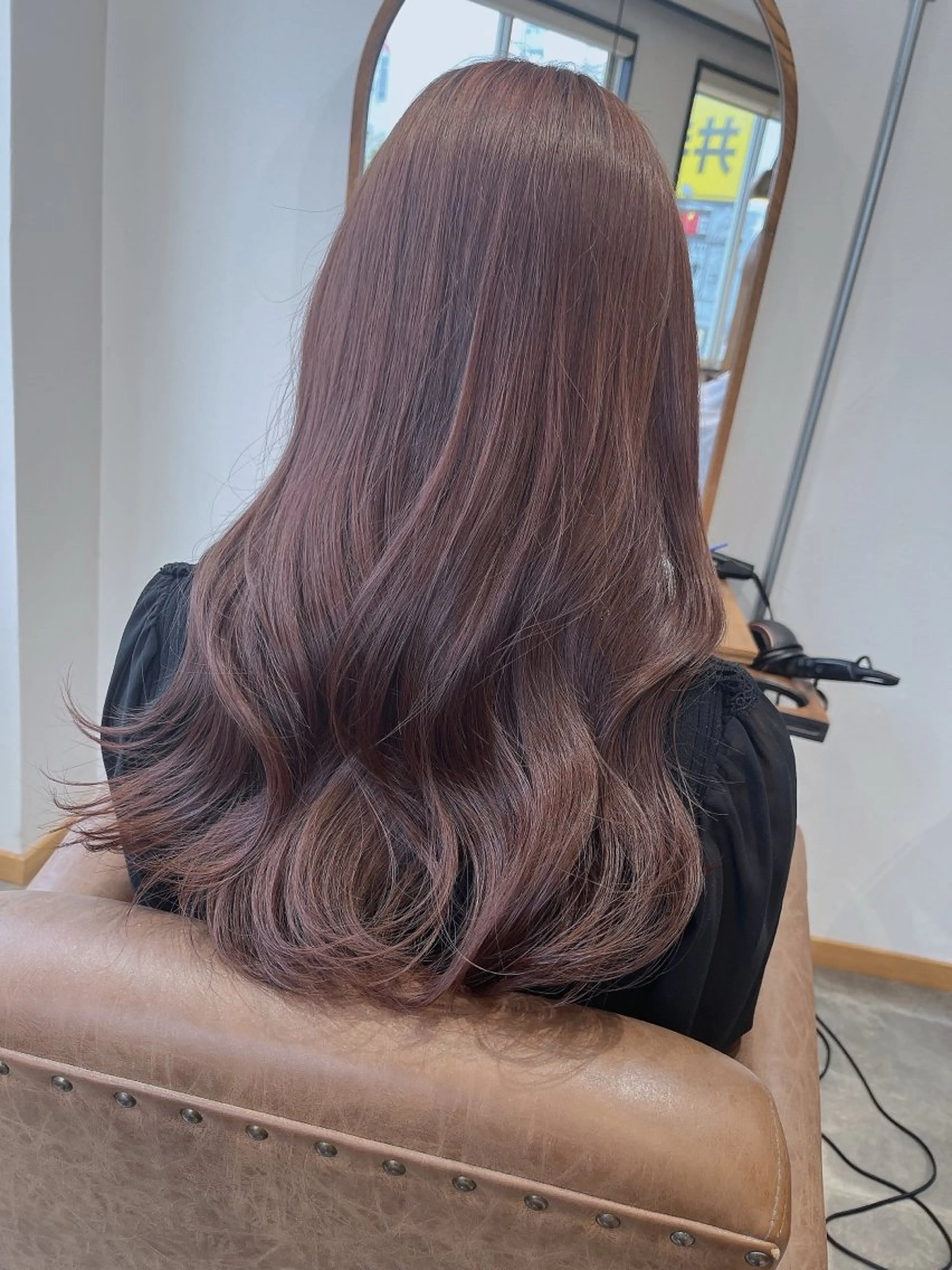 ミディアム カット ヘアカラー トリートメント 緒方 つばさのヘアスタイル