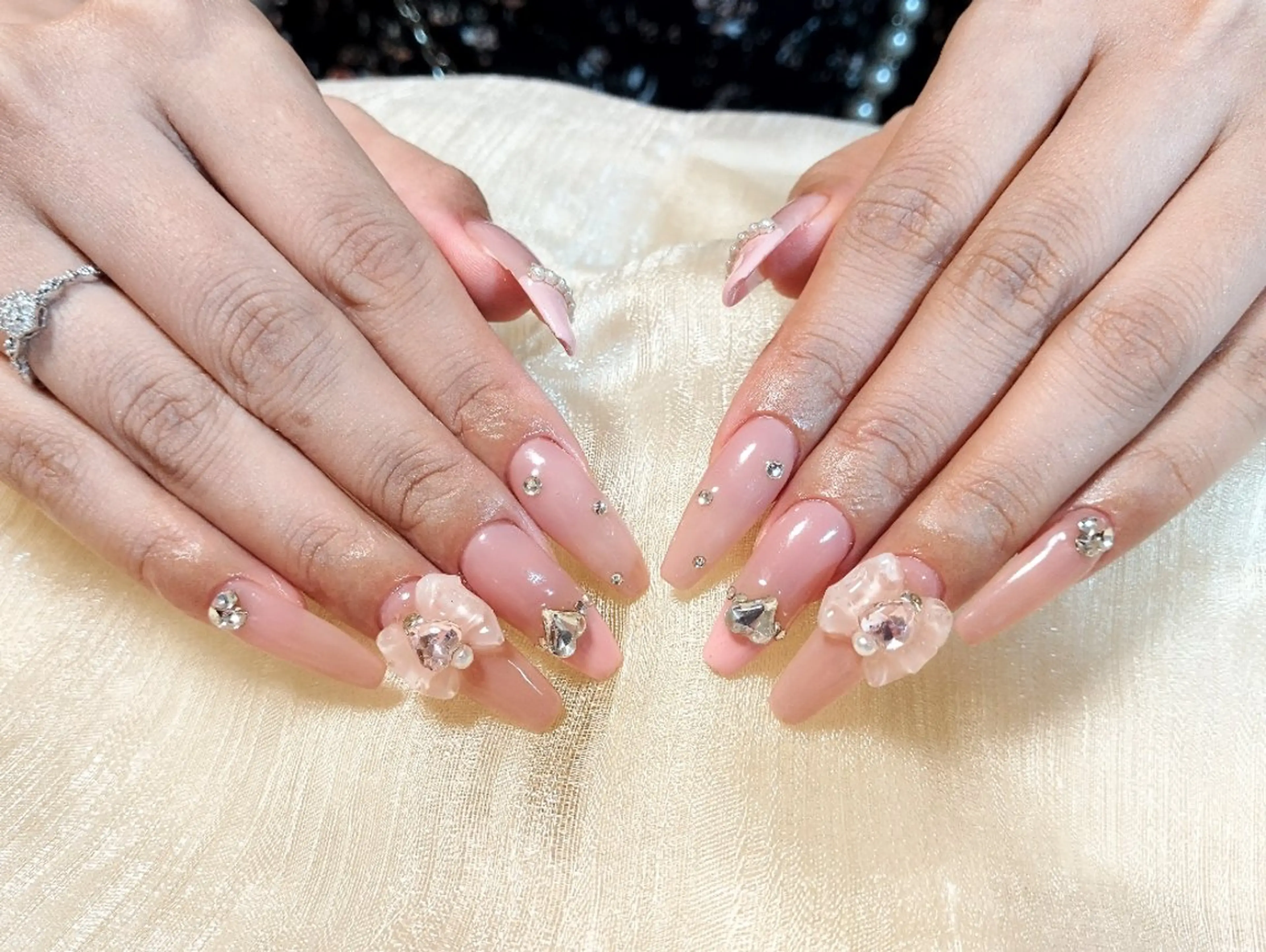 ネイル ハンドネイル ハンドケア ＤI'A ネイルサロンのネイルデザイン