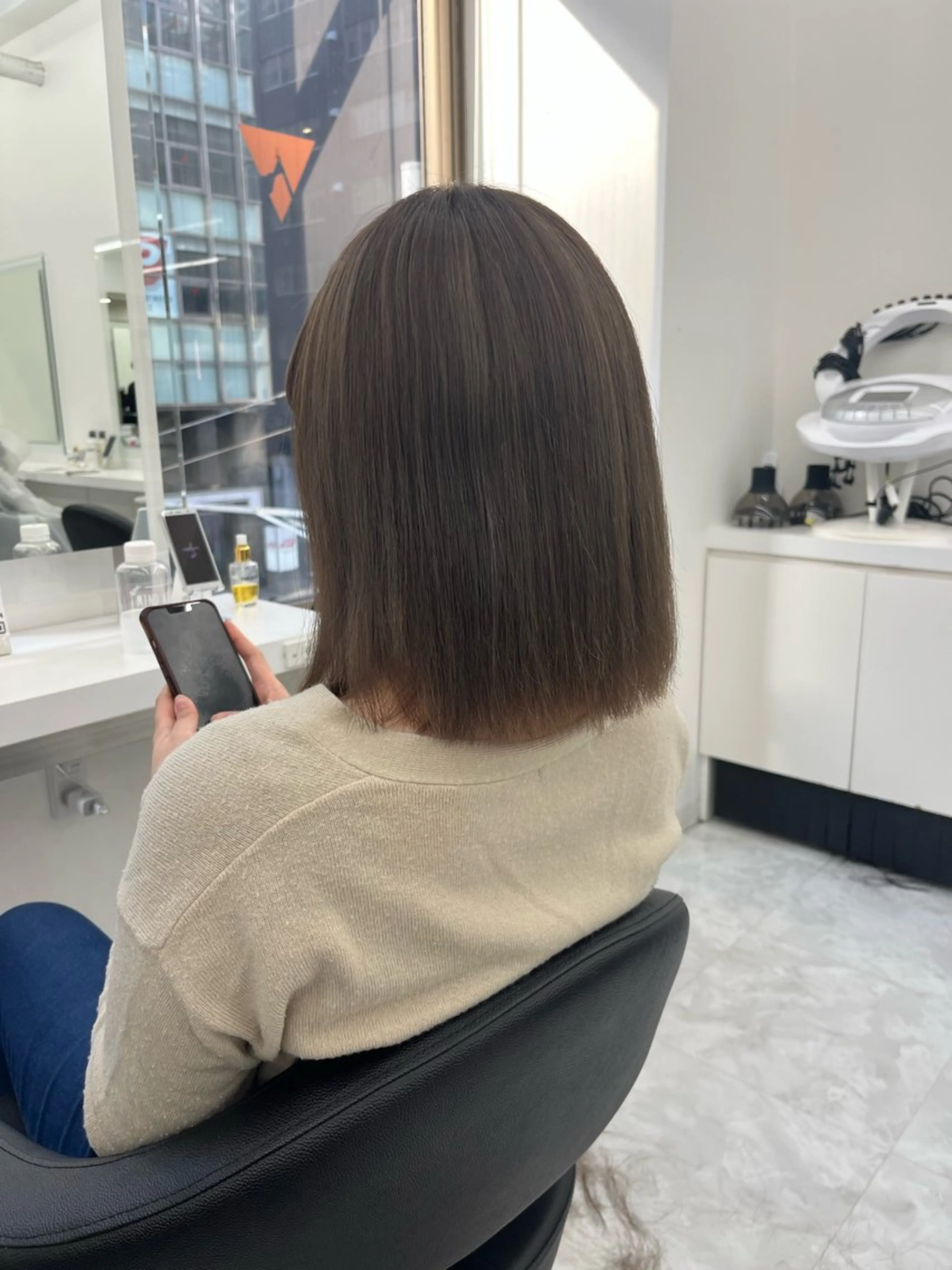 ミディアム カラー グレージュ ミルクティーグレージュ ヘアカラー 💖トレンド夏 カラー💖FUTAのヘアスタイル