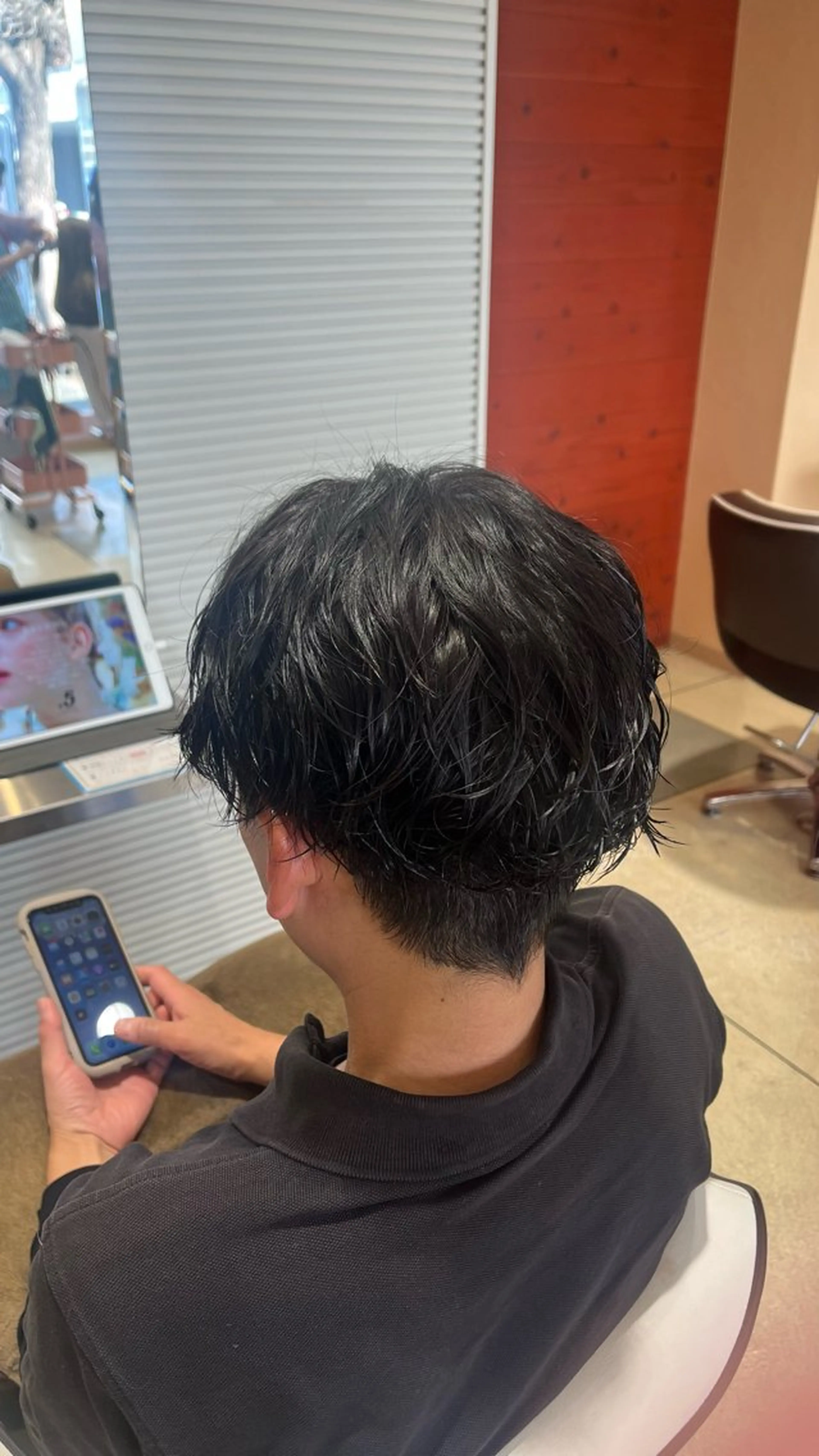 パーマ メンズ カット パーマ ベージュカラー⌇ くびれヘア.𐙚心音のヘアスタイル