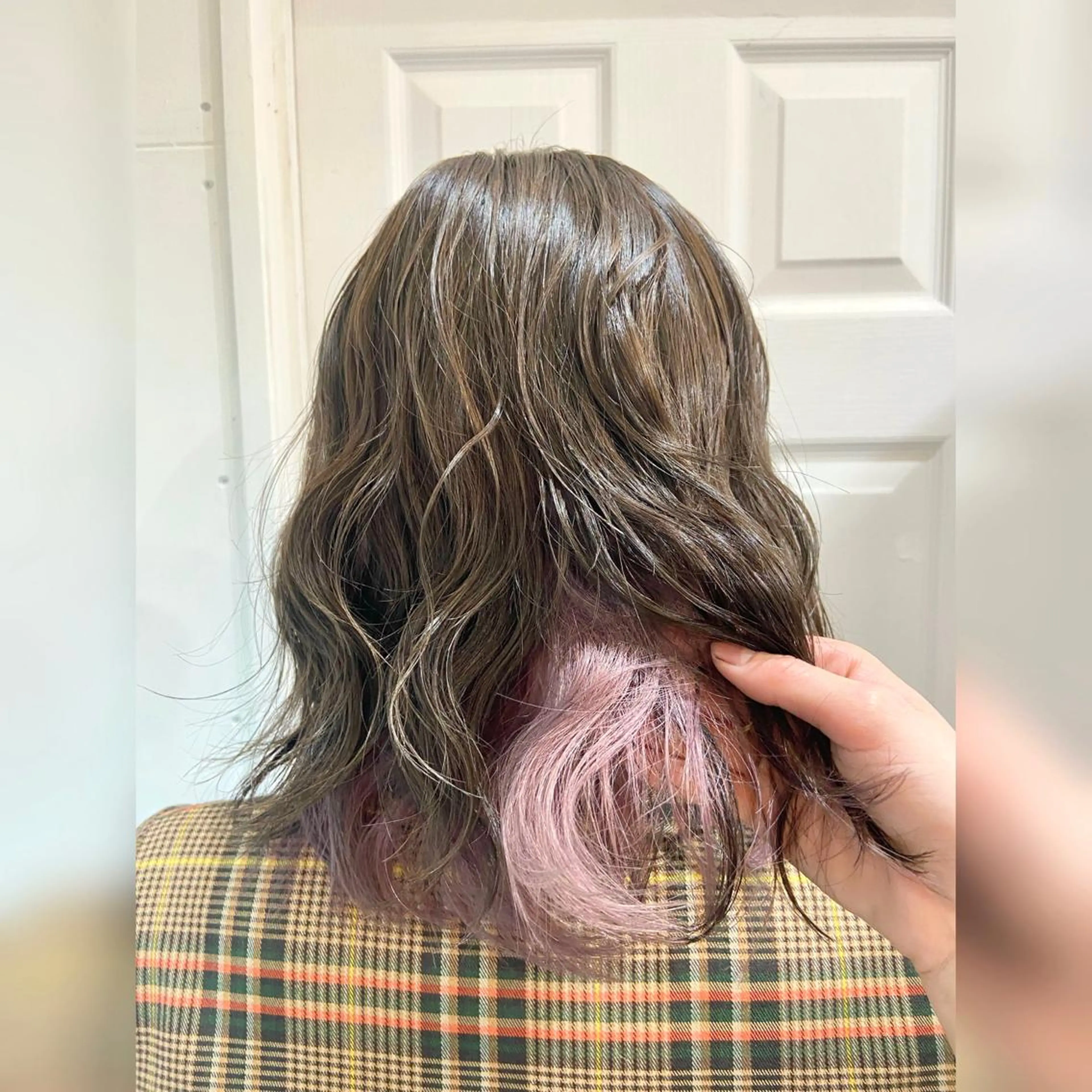 ミディアム カラー インナーカラー ピンクカラー ♥️ルフ🐒 ミレイ♥️のヘアスタイル