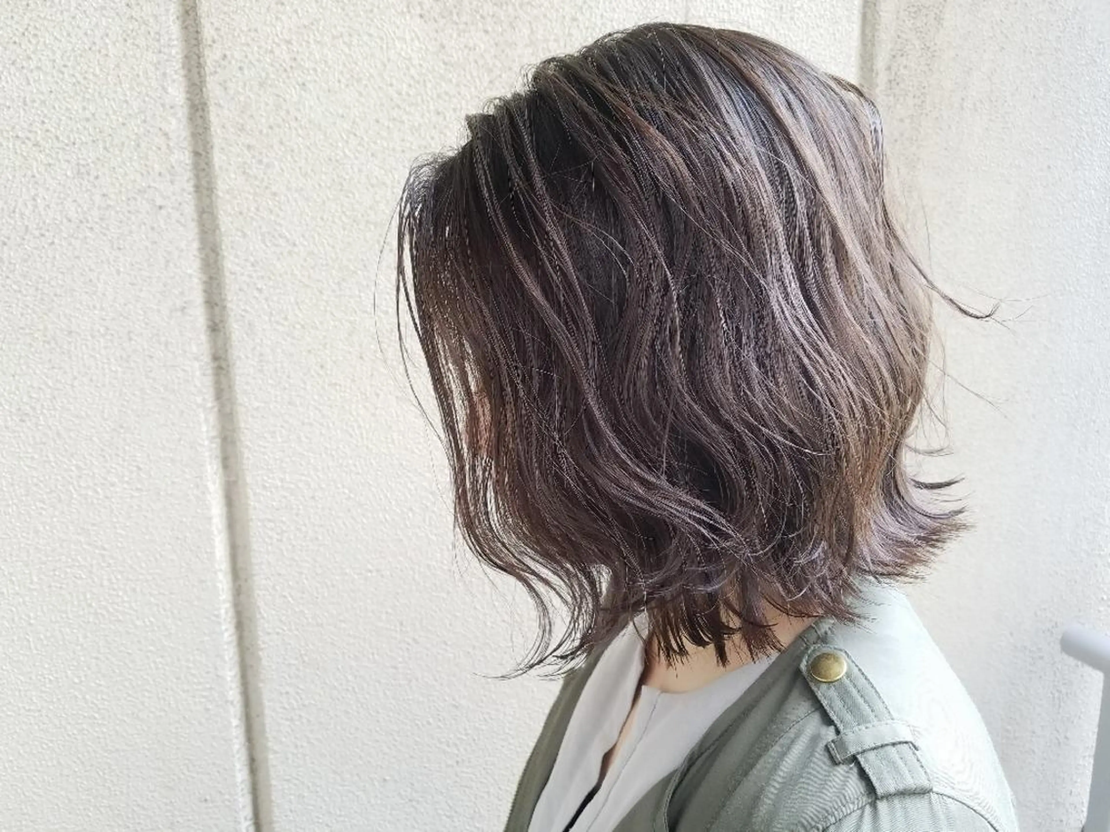 ショート カラー ブルーカラー ブルージュ ウルフ、ボブ美容師 今井のヘアスタイル