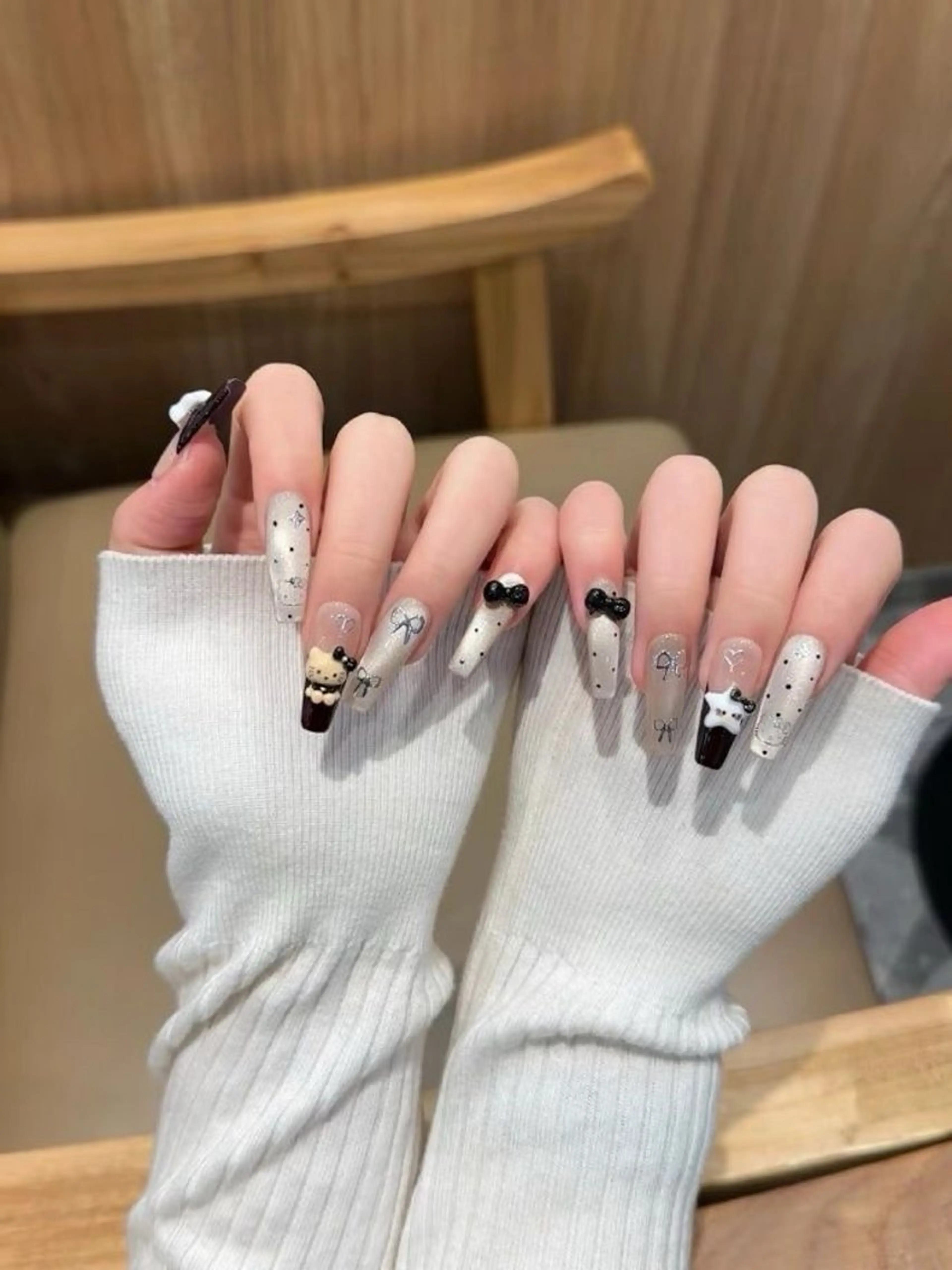 ネイル チークネイル フットネイル フレンチネイル グラデーション 韓国ネイル ハンドネイル Ribbon nails salon所属・Ribbonnail salonのネイルデザイン