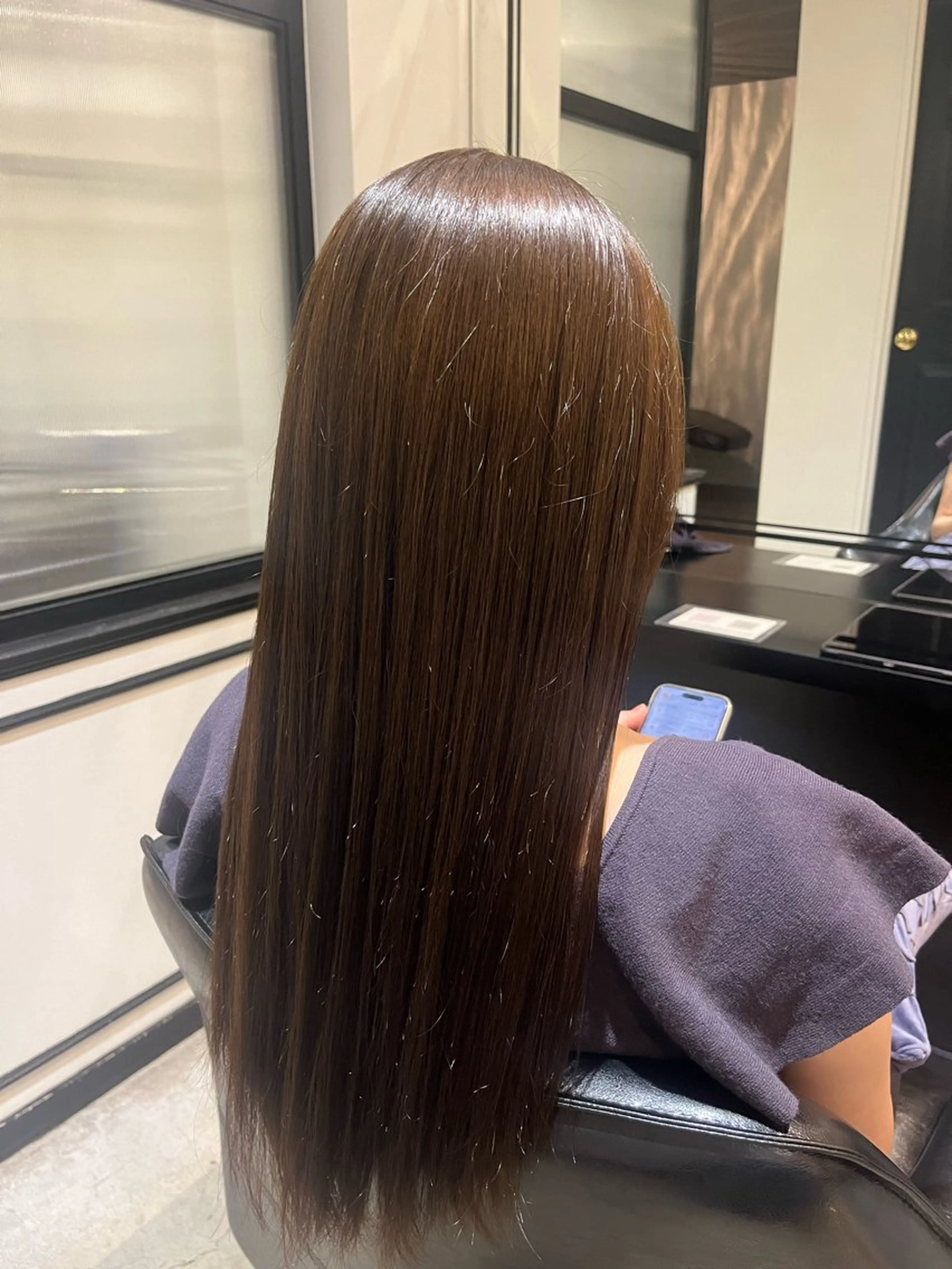ロング カラー ブリーチ ブリーチなしカラー オリーブカラー Cadre新小岩🫧 栗原葵のヘアスタイル