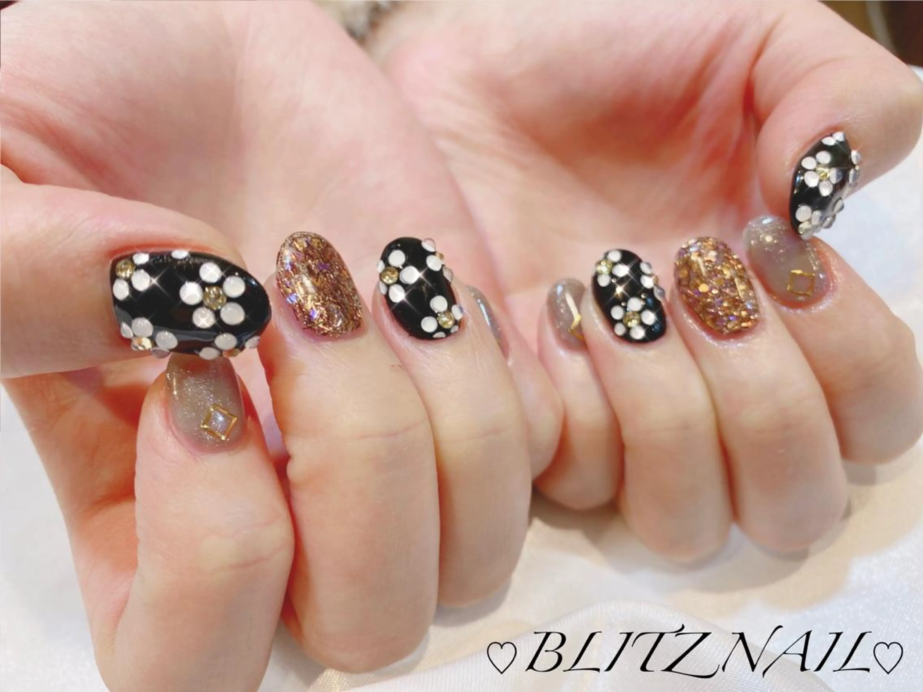 ネイル BLITZ Nail 岩田💅🏻✨のネイルデザイン