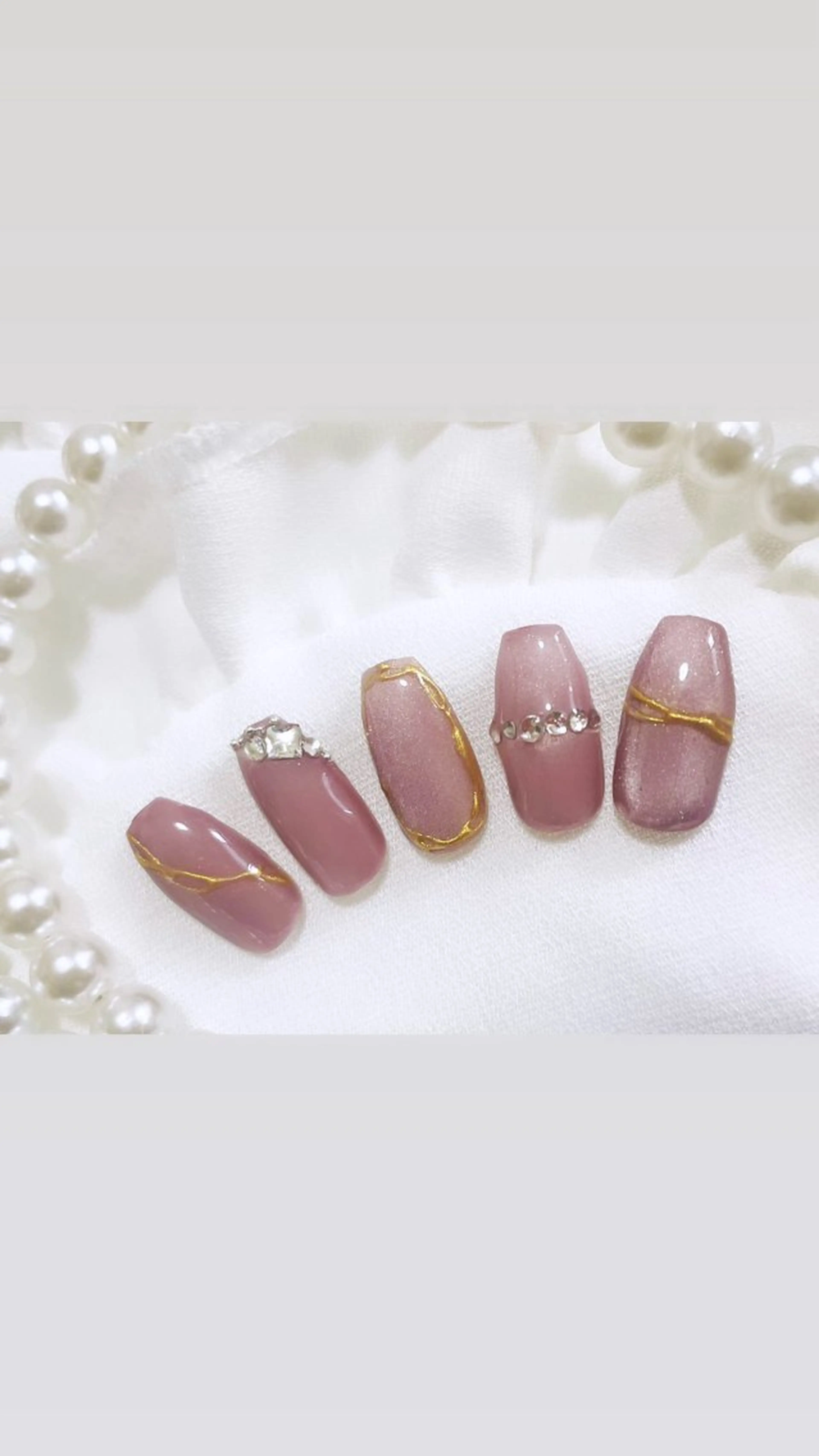 ネイル AYA Reginaのネイルデザイン