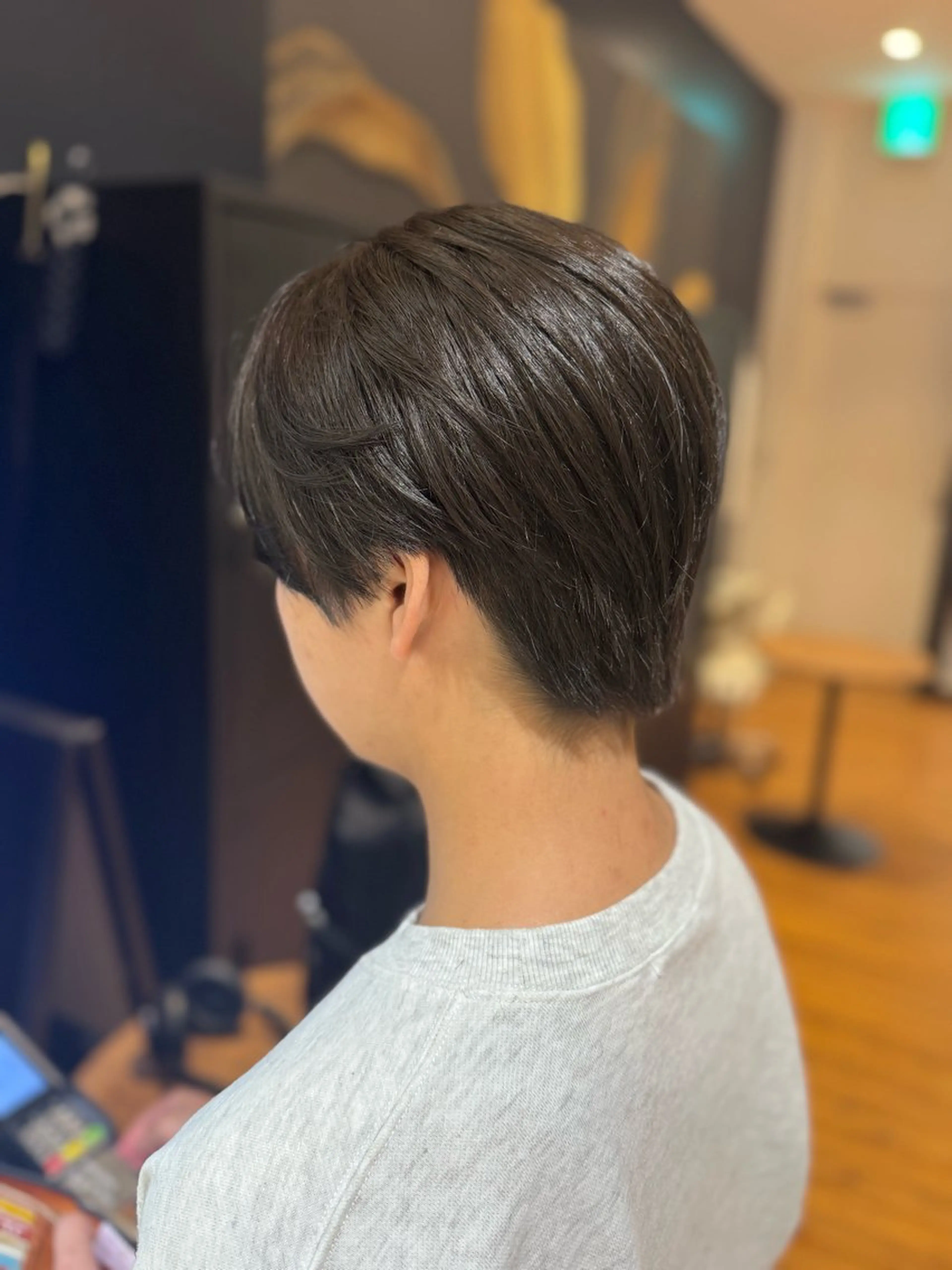 ショート カラー カット ヘアカラー 森岡 陸のヘアスタイル