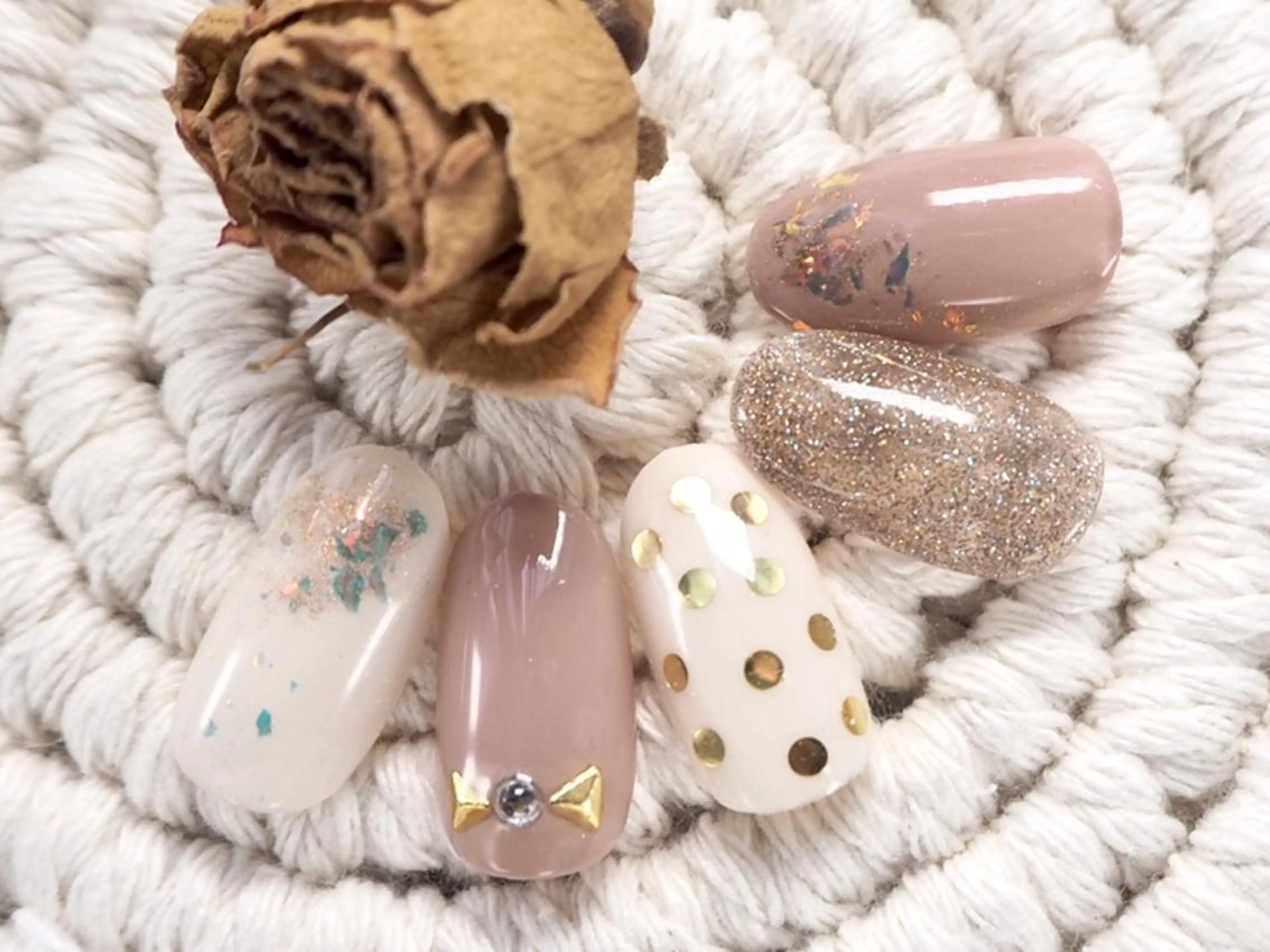 ネイル ハンドネイル ハンドケア ビューティーサロン ヘゼリヒのネイルデザイン