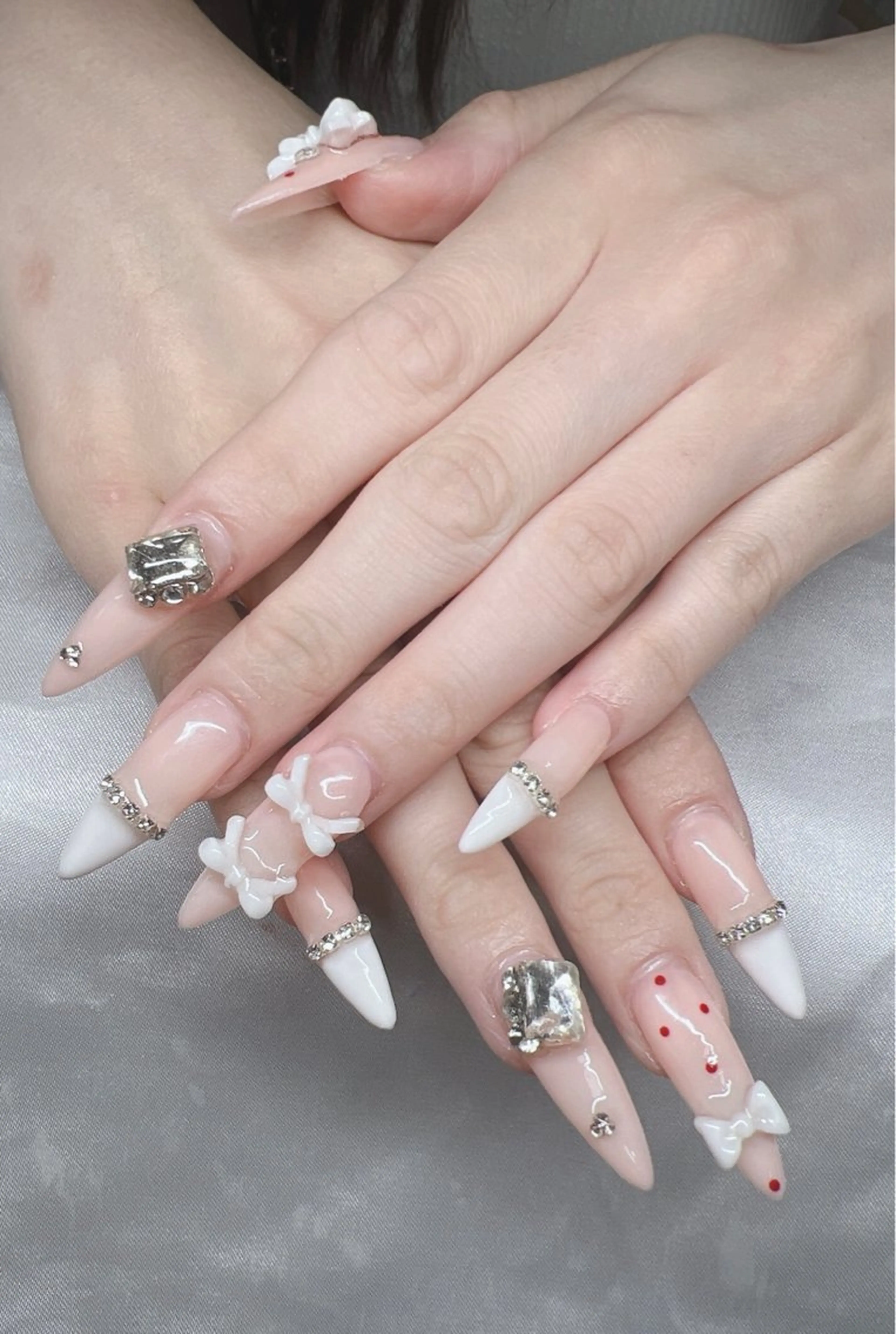 ネイル 長さ出し グラデーション キラキラネイル マグネットネイル ニュアンスネイル ハンドネイル Lee Nails チップ長さだし専門店のネイルデザイン