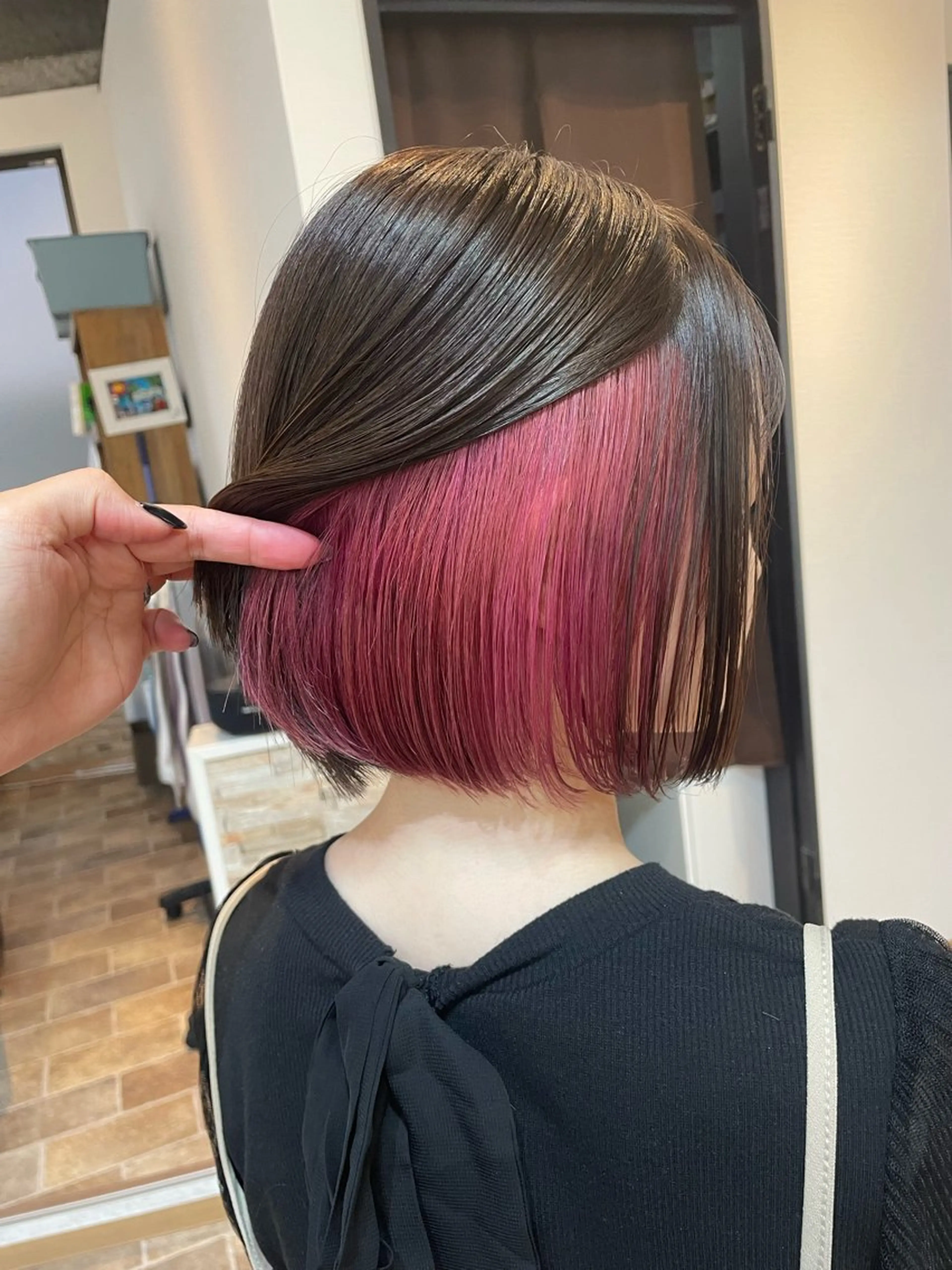 ミディアム カラー アッシュ アッシュブラウン ブラウンカラー ピンクカラー ヘアカラー STAR RIVER所属・YUI/ ブリーチカラー🌷のヘアスタイル