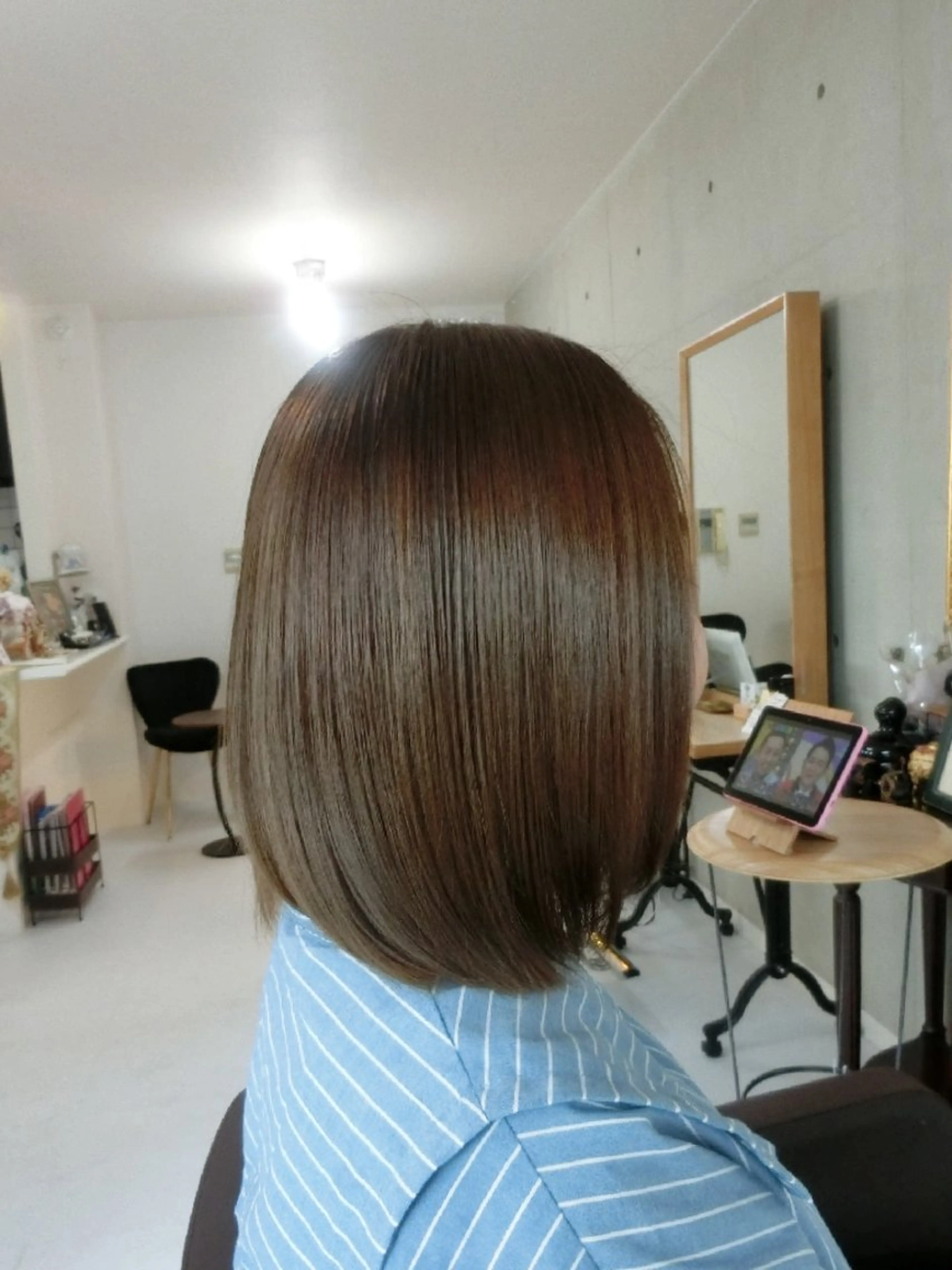 カラー ミディアム アッシュ カット ヘアカラー トリートメント ma cherie 三浦直美のヘアスタイル