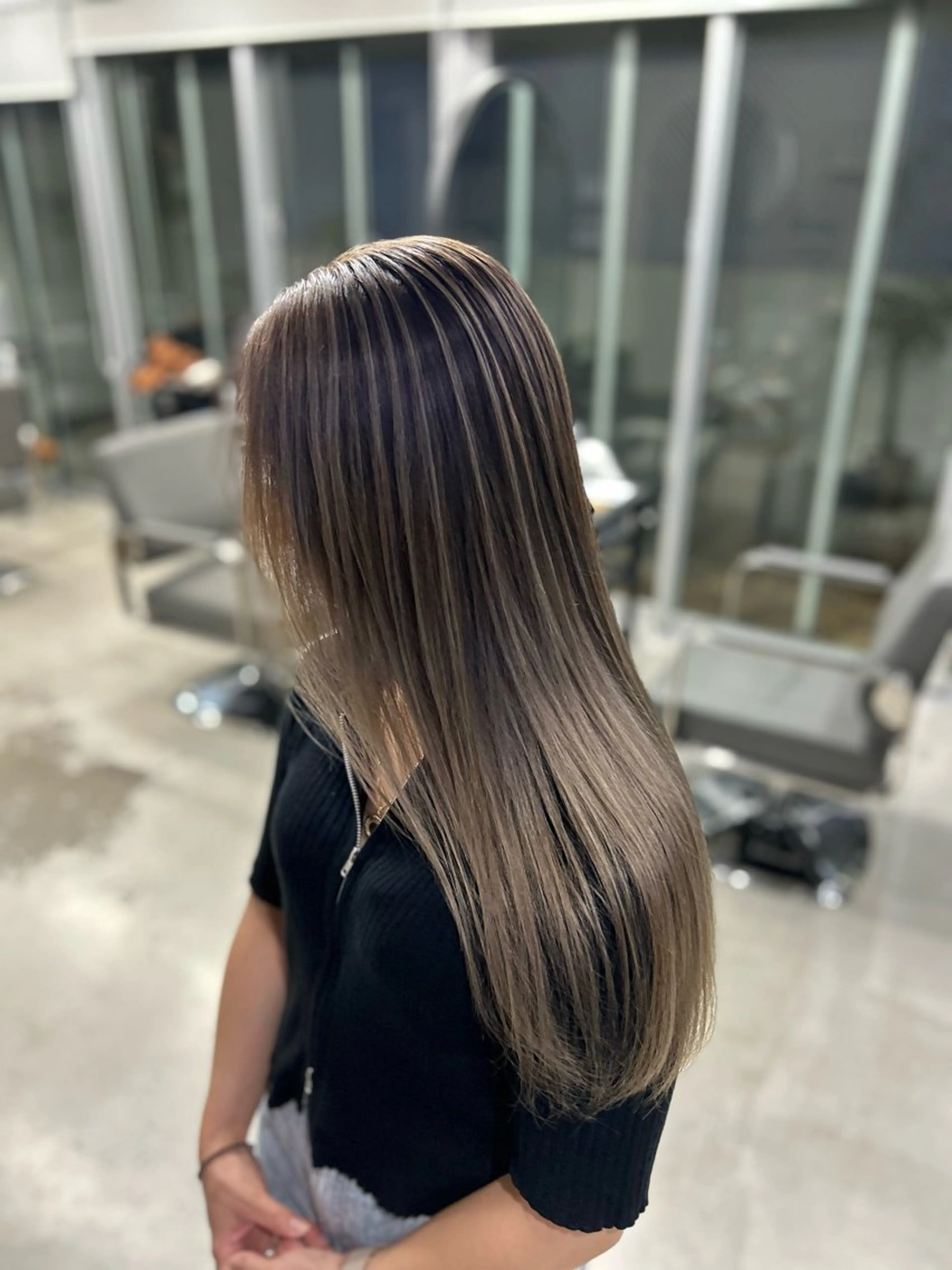 ロング カラー ヘアアレンジ ヘアカラー トリートメント VIM hairおもろまち店のヘアスタイル