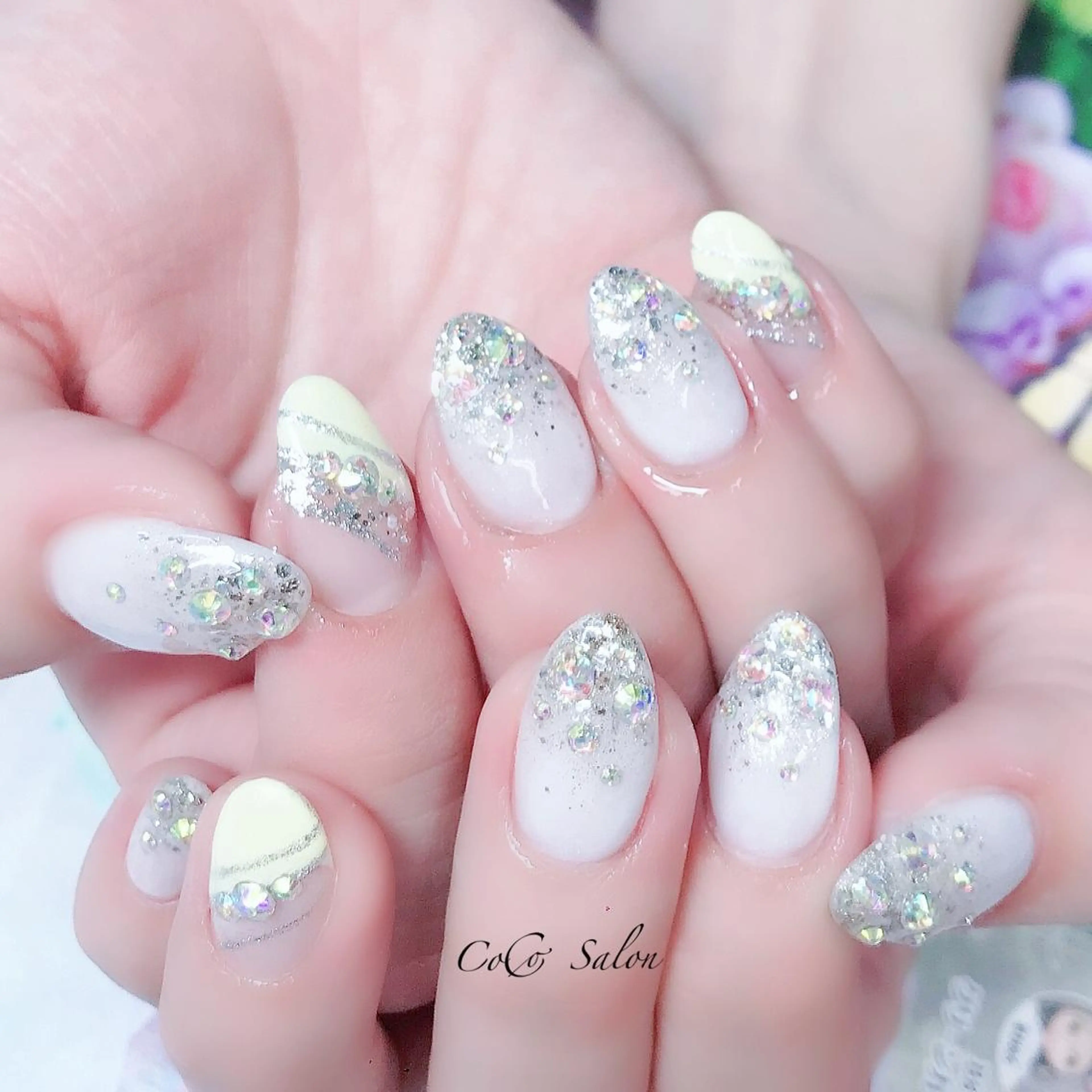 ネイル フレンチネイル グラデーション キラキラネイル パステルネイル 春ネイル CoCoSalon ネイル/まつ毛予約のネイルデザイン