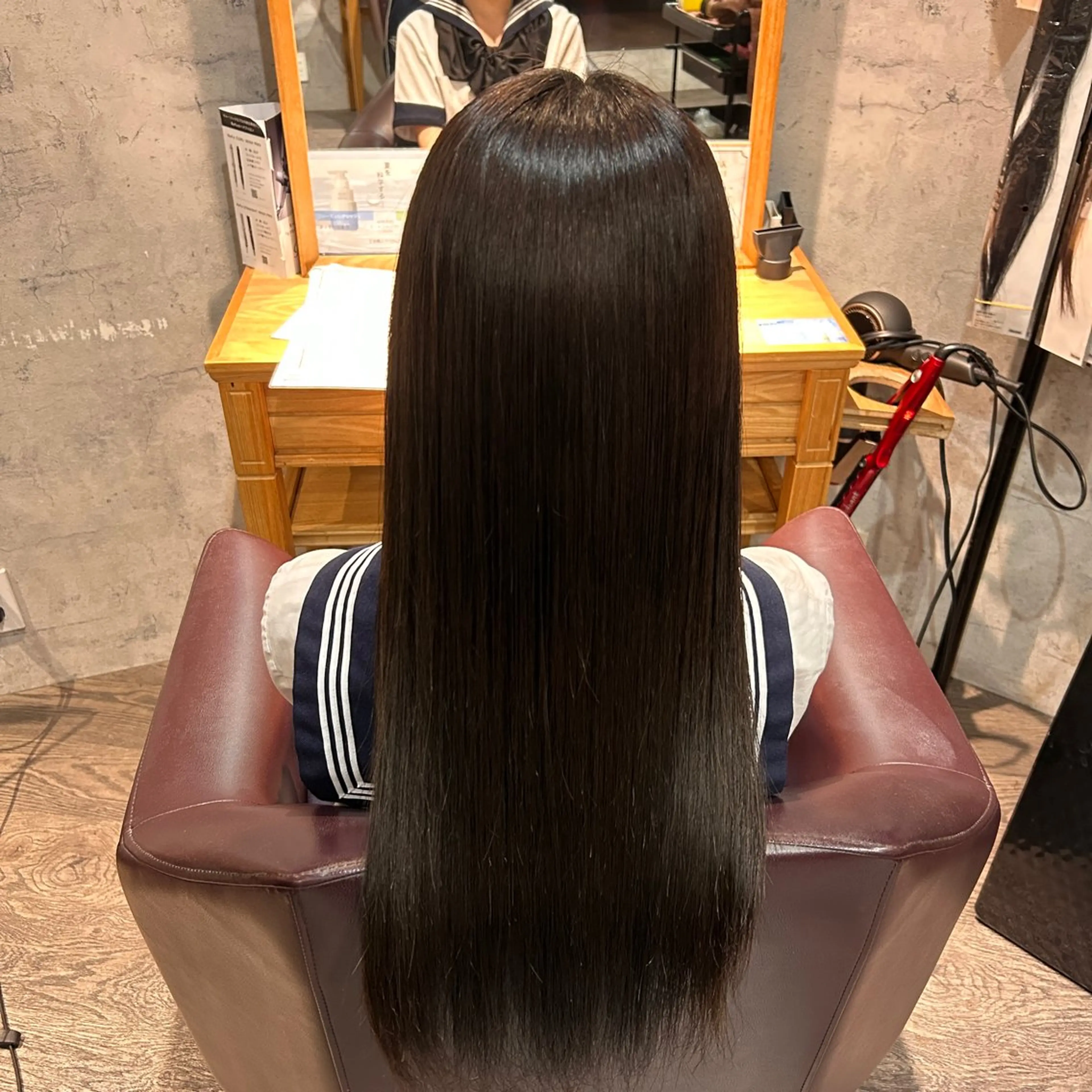 ロング ハイトーン🇰🇷 19歳美容師アリルのヘアスタイル