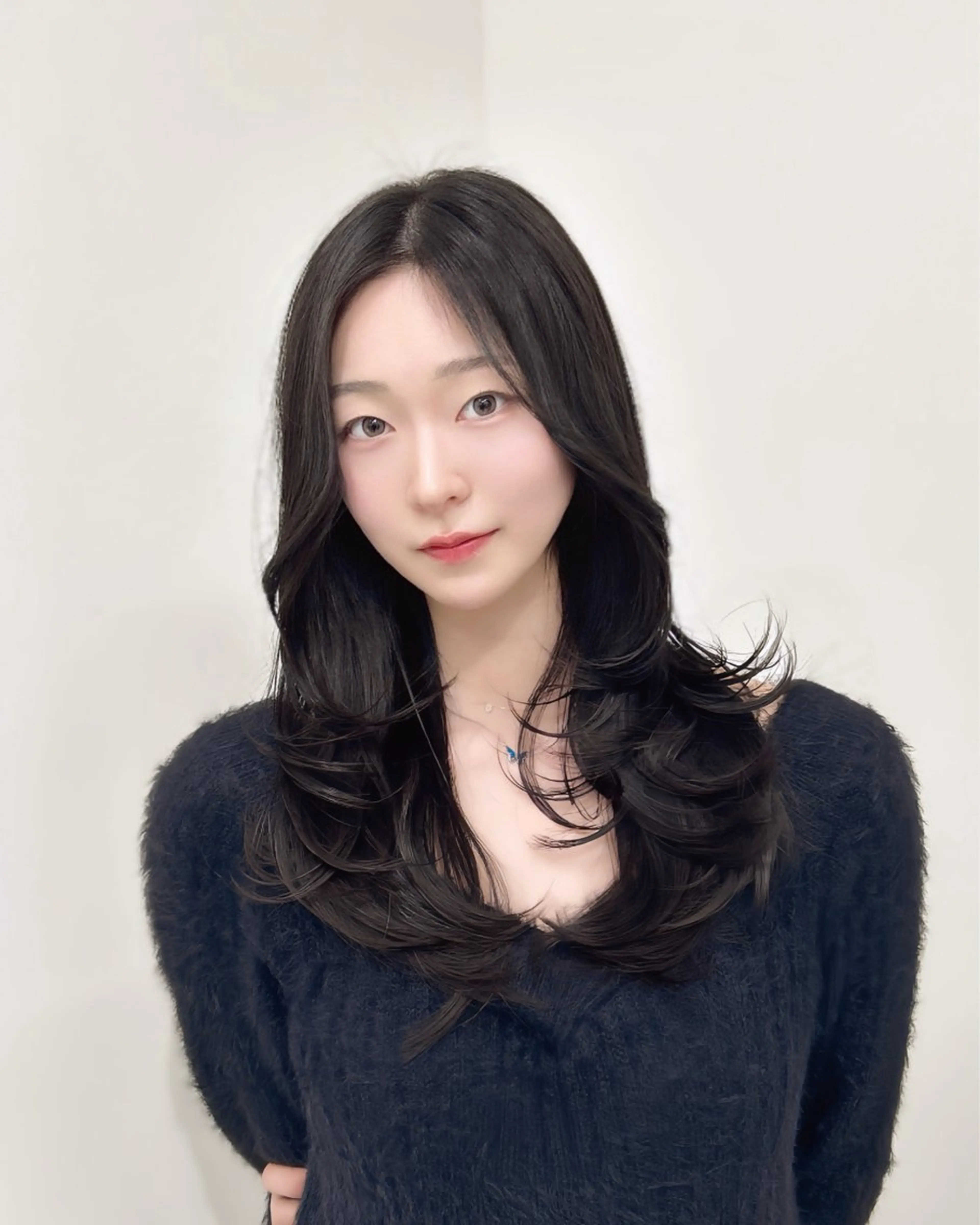 セミロング カット LOMKH所属・レイヤーカット/ 縮毛矯正/タツヤのヘアスタイル