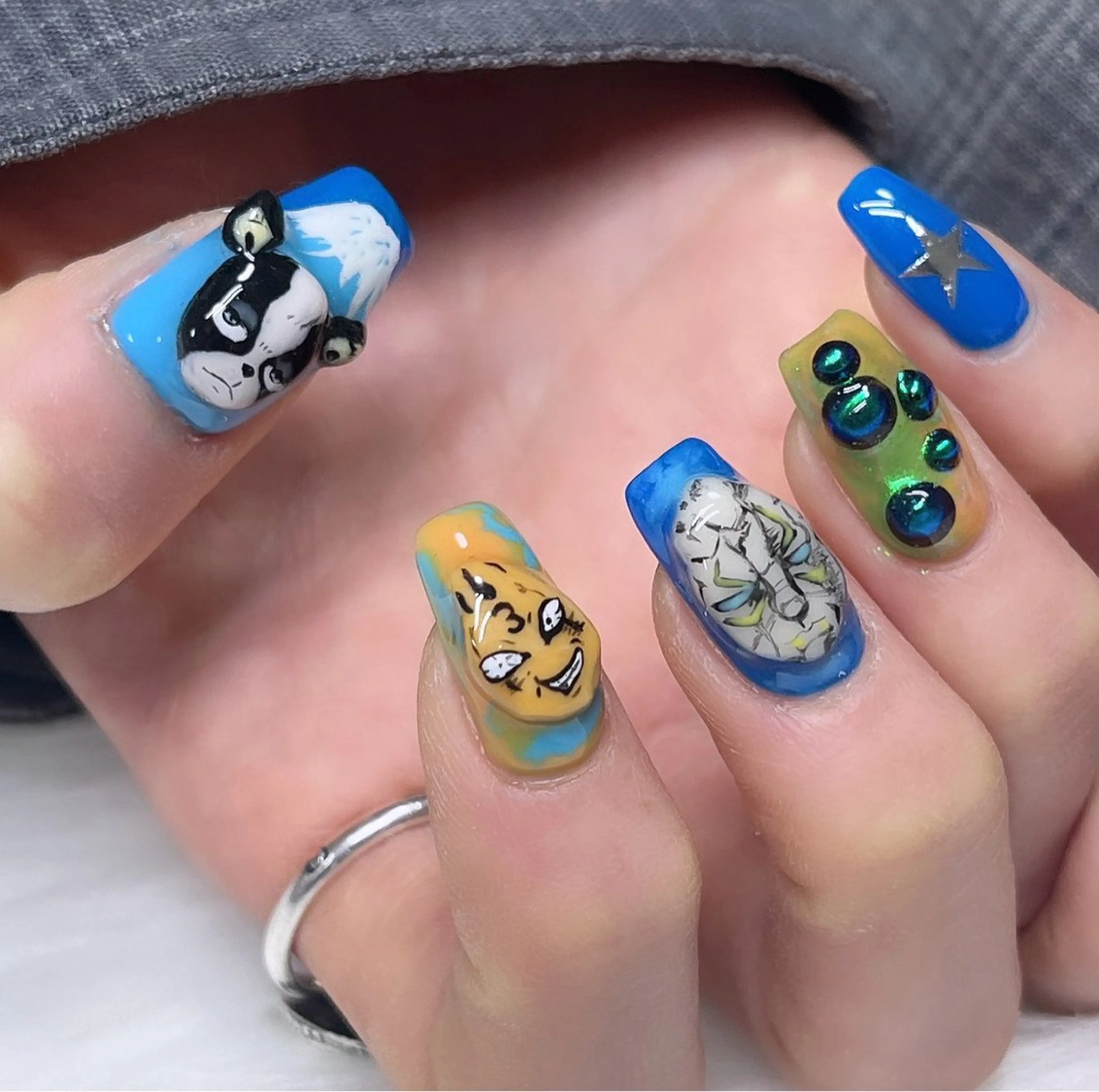 ネイル アートネイル キラキラネイル 韓国ネイル ラメ(グリッター) ロングネイル ハンドネイル 🐕🦺Yappy 💗A-tanのネイルデザイン