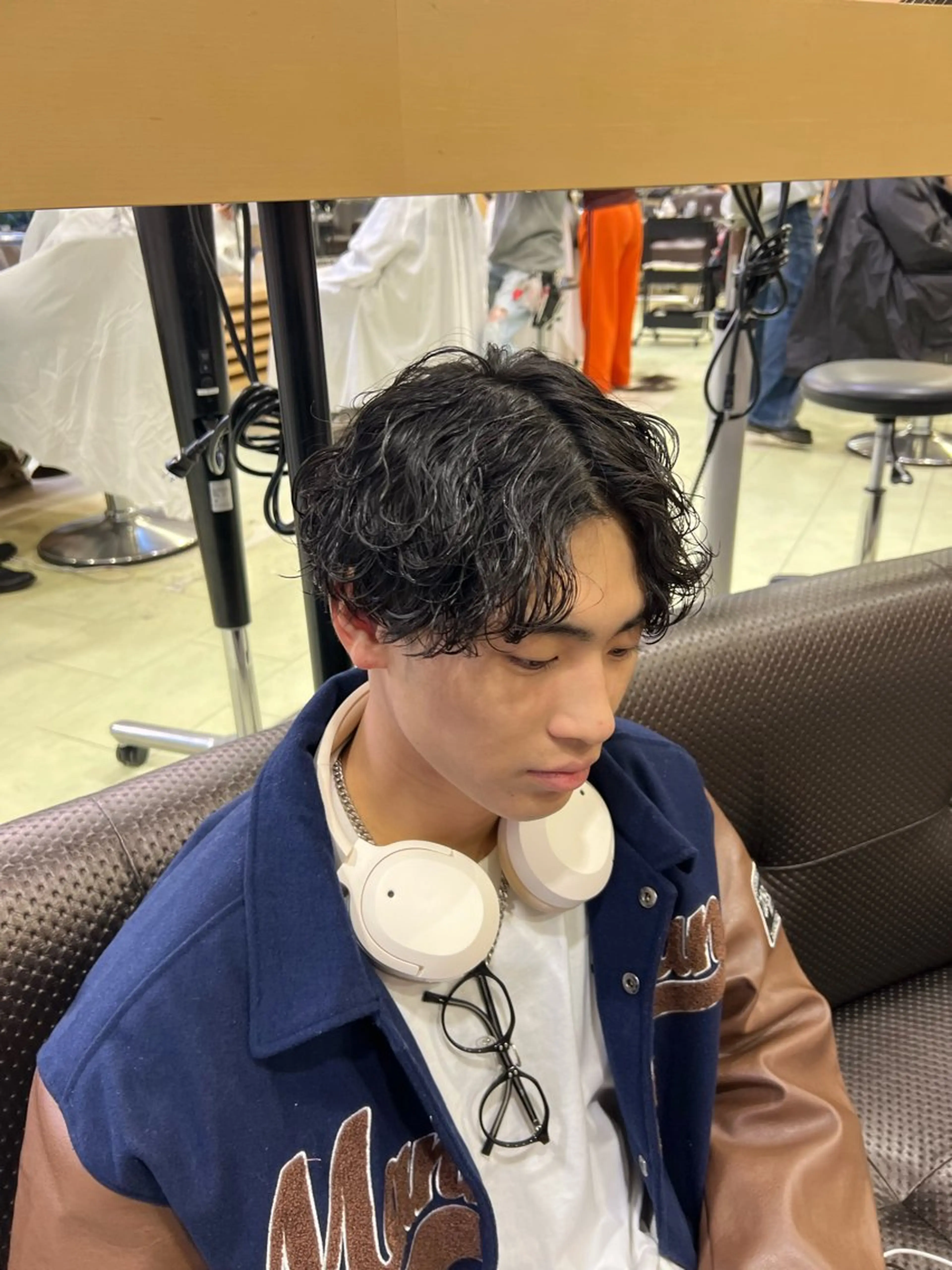 パーマ メンズ メンズパーマ 波巻きパーマ カット パーマ 韓国ヘアダウンパーマ シャドウパーマ/航太のヘアスタイル