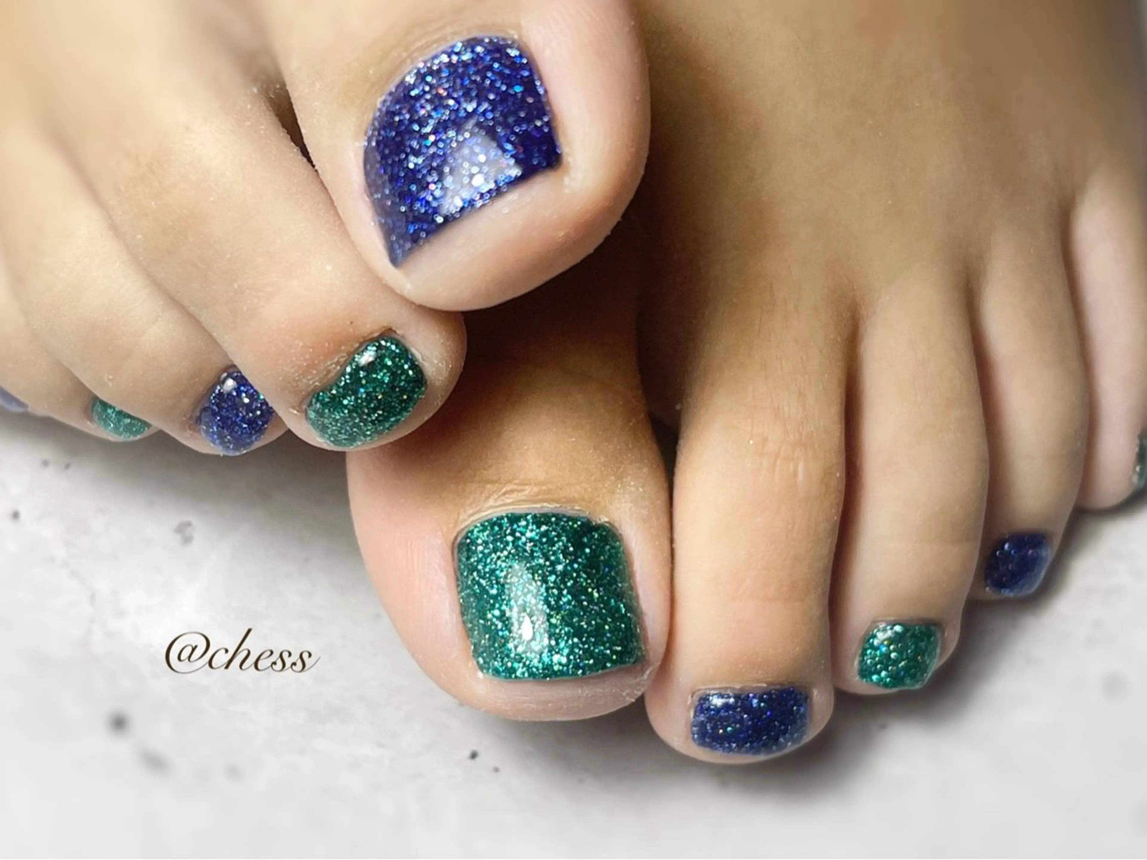 ネイル フットネイル ジェルネイル ラメ(グリッター) nail salon【chess】所属・こでら みずきのネイルデザイン
