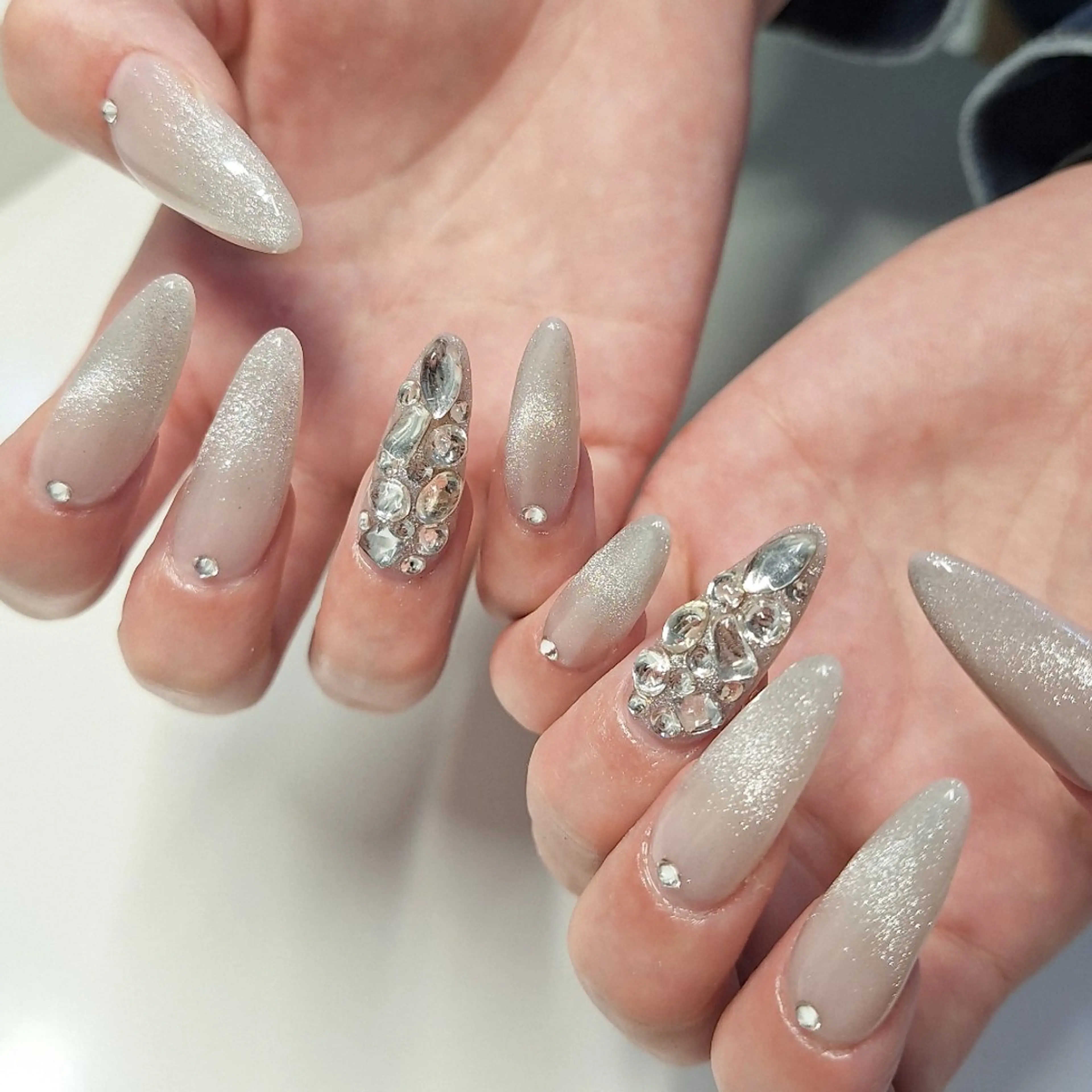 ネイル ハンドネイル nailstudio eviz仙台店のネイルデザイン