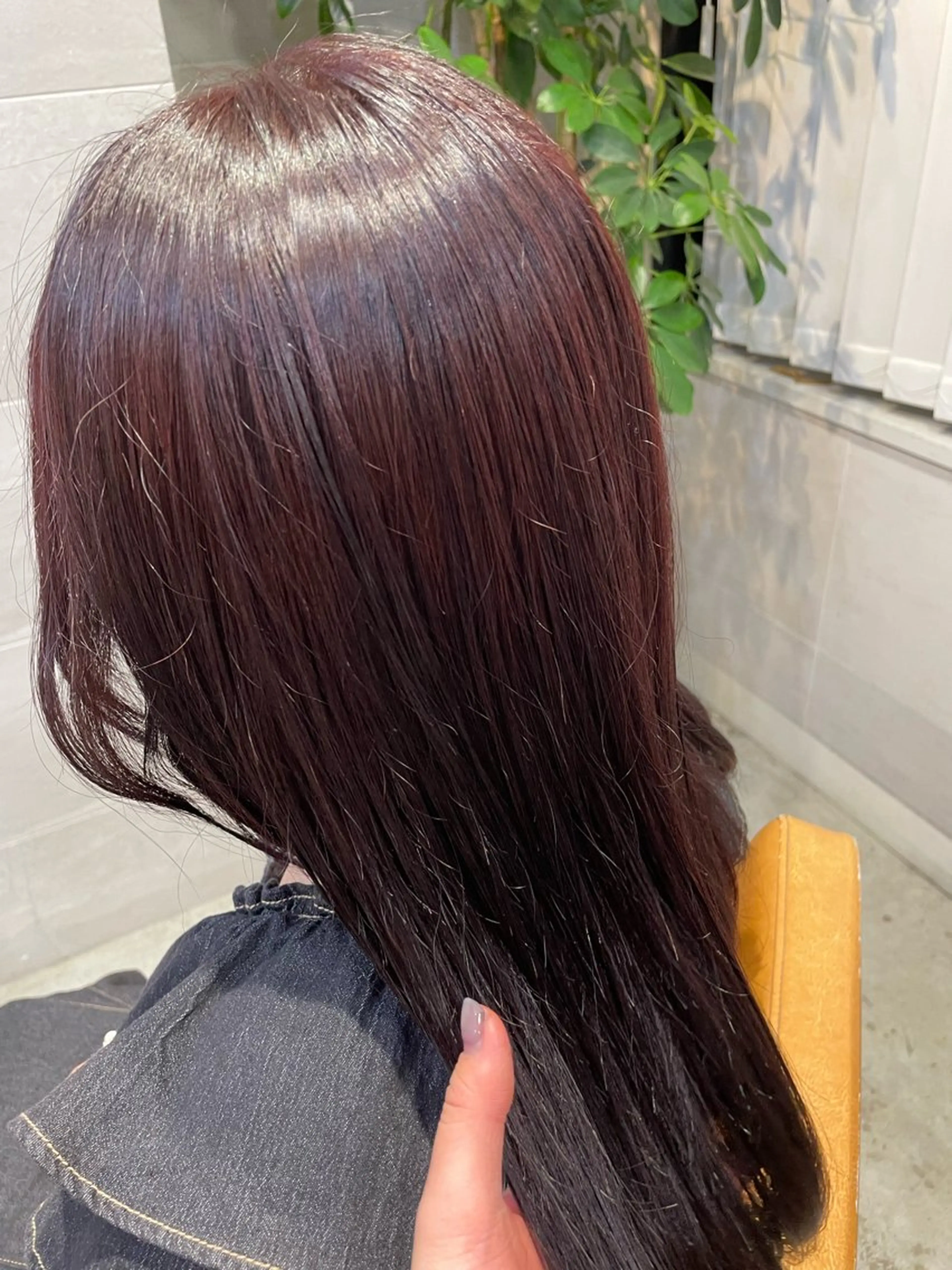 セミロング カラー ブリーチ ピンクカラー レッドカラー はやしだ あおいのヘアスタイル