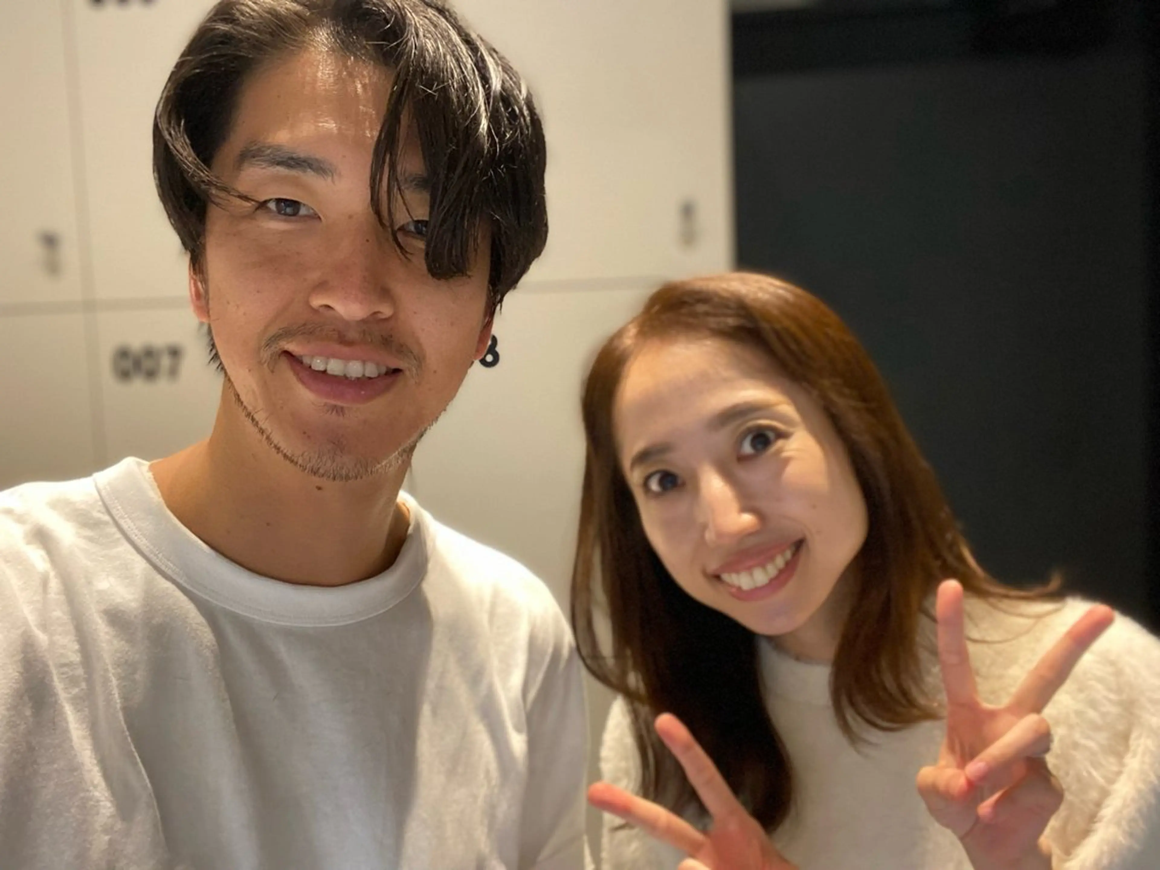セミロング カット ヘアカラー トリートメント ヘアセット また会いたくなる 美容師【KENTA】のヘアスタイル