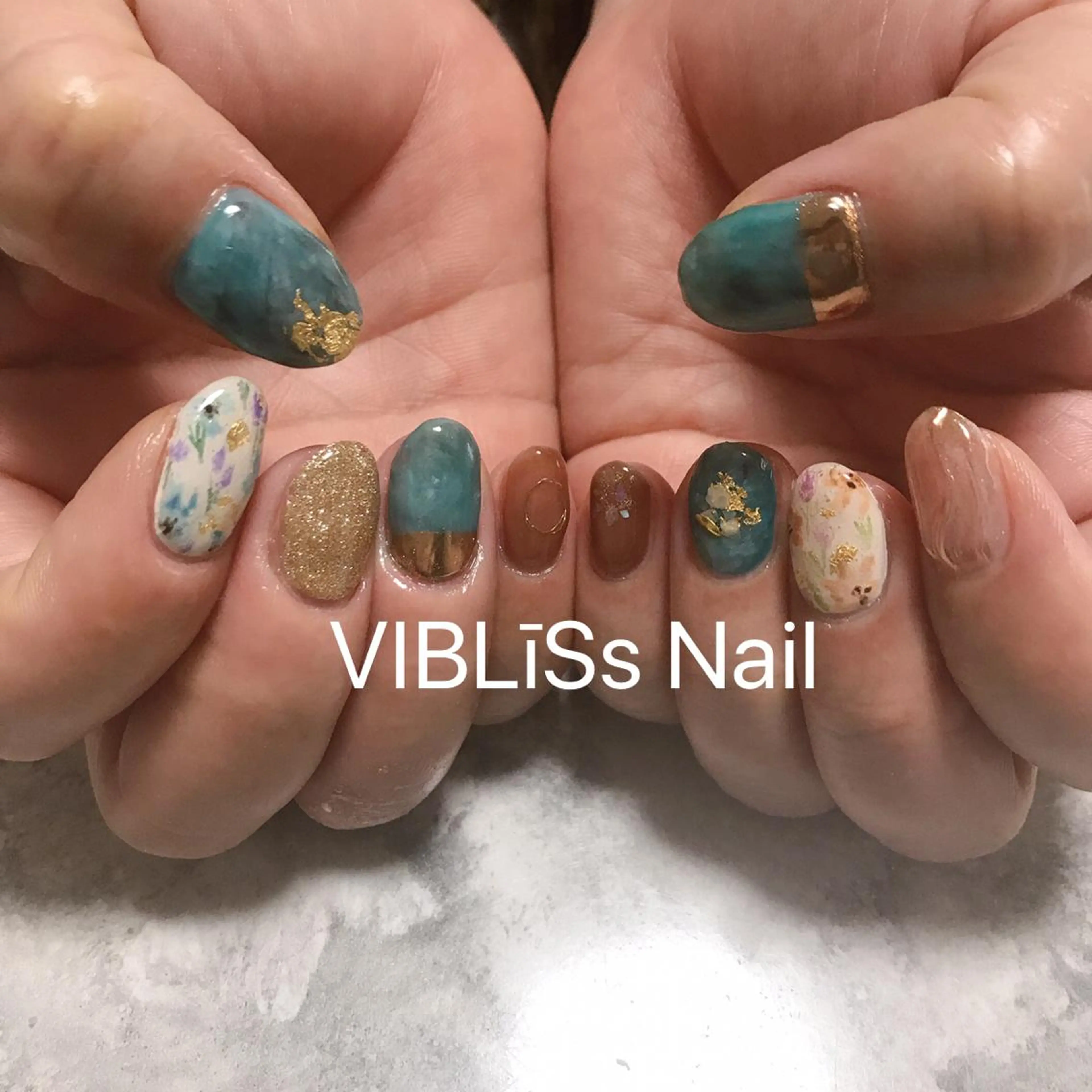 ネイル VIBLīSs nailのネイルデザイン