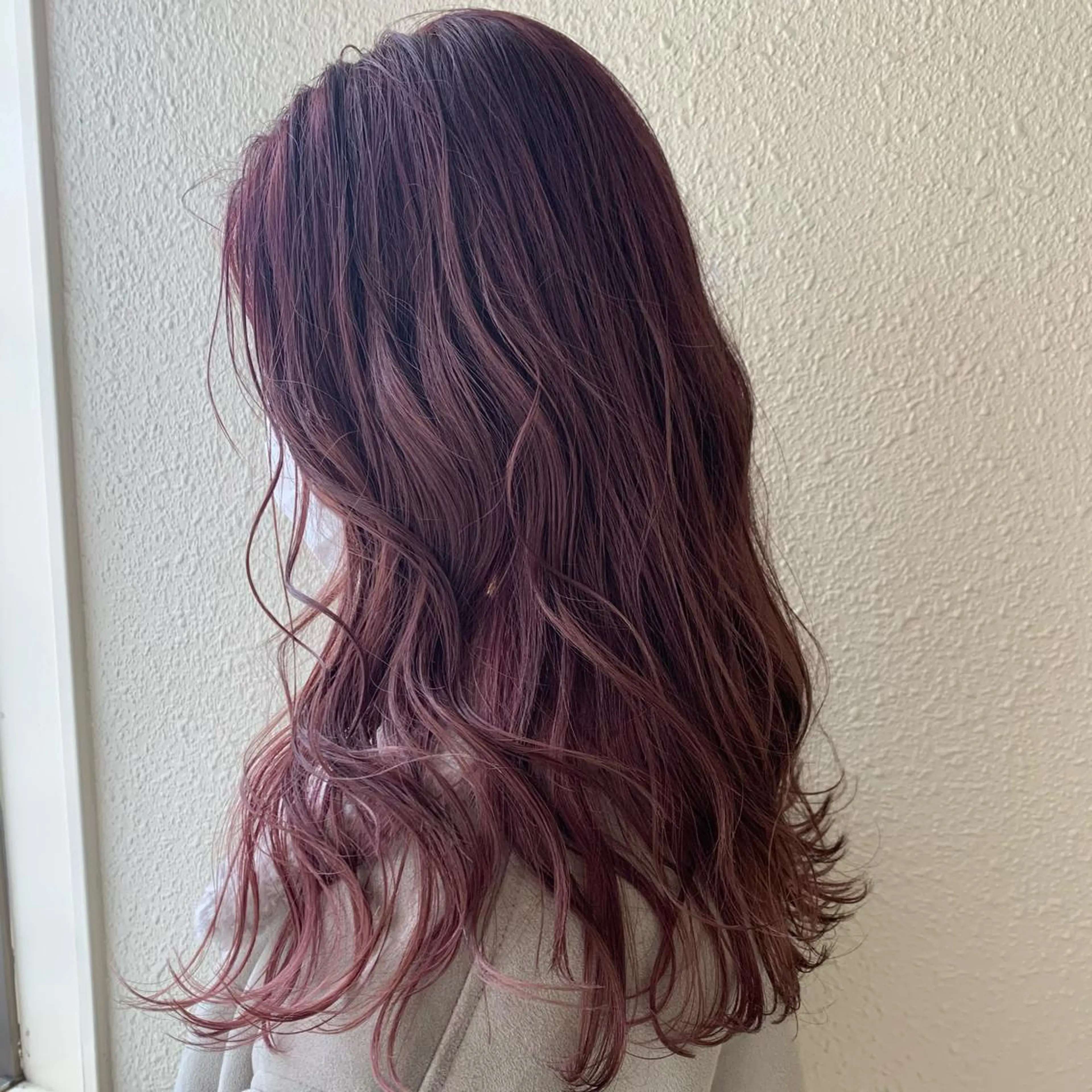 セミロング カラー ピンクカラー ピンクパープル パープルカラー iLi所属・iLi 《イリ》のヘアスタイル