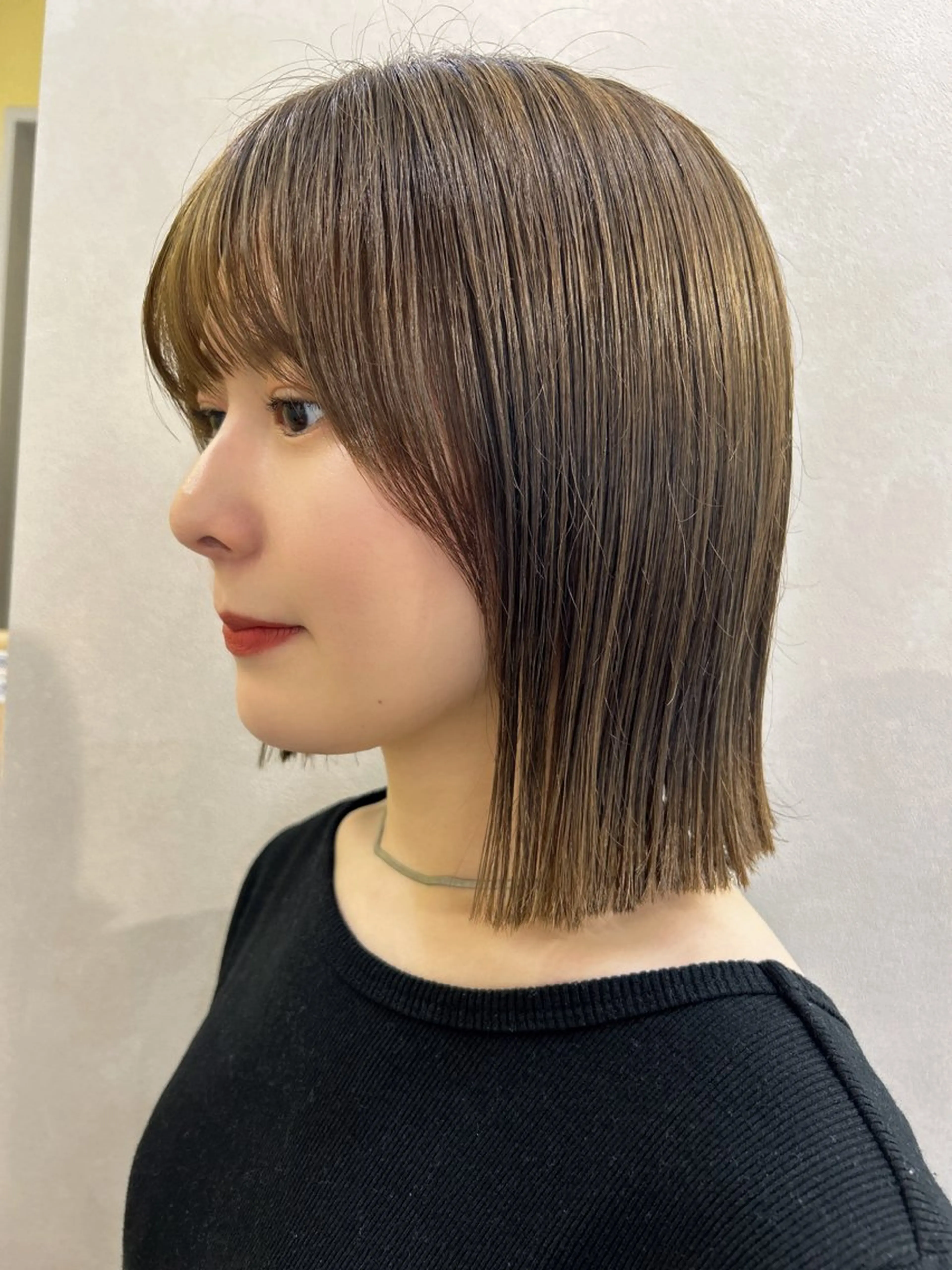 ミディアム カラー 切りっぱなしボブ ボブ カット トリートメント hubhair レイヤー/透明感のヘアスタイル