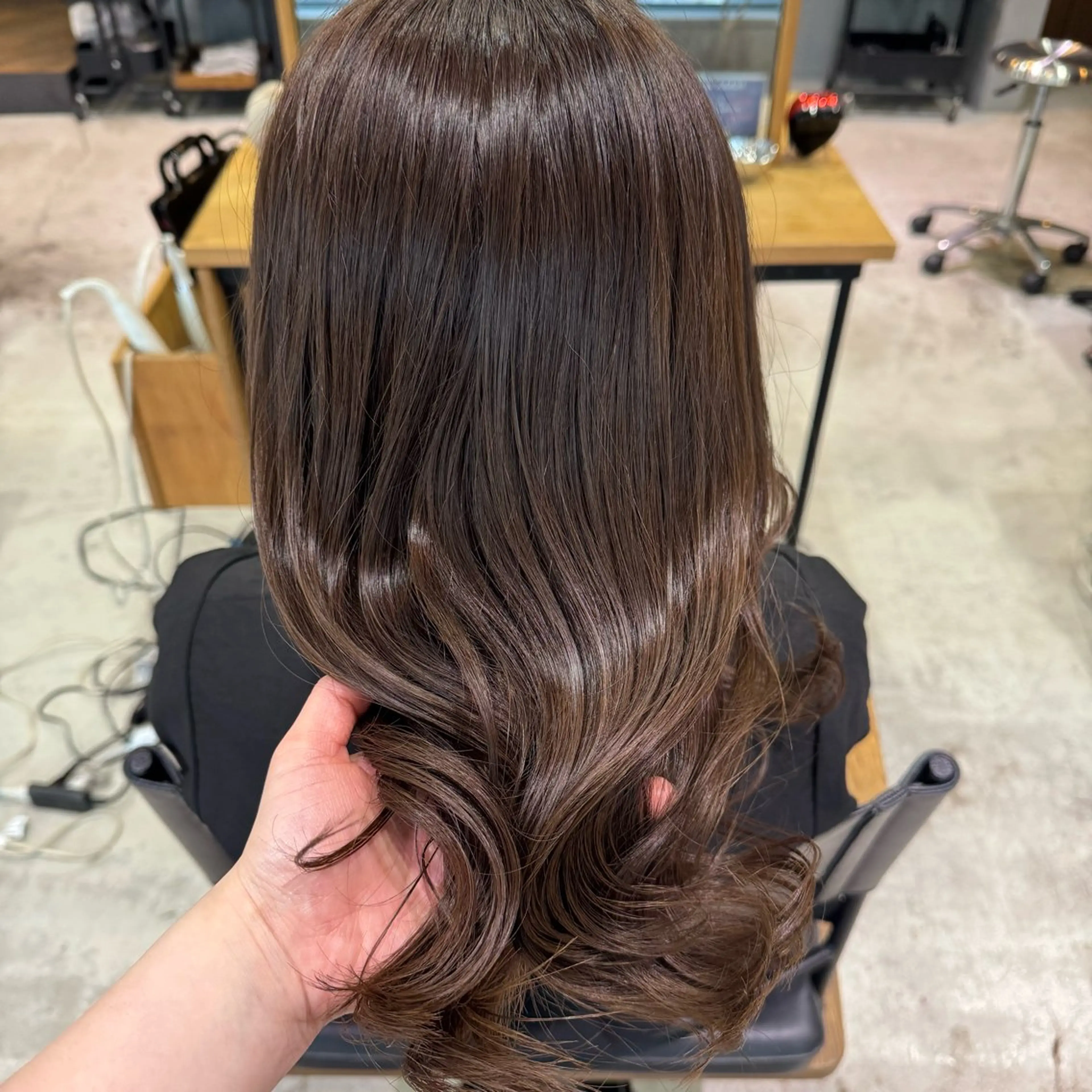似合わせカット＋Wカラー(ブリーチなし)＋ケアトリートメントの写真
