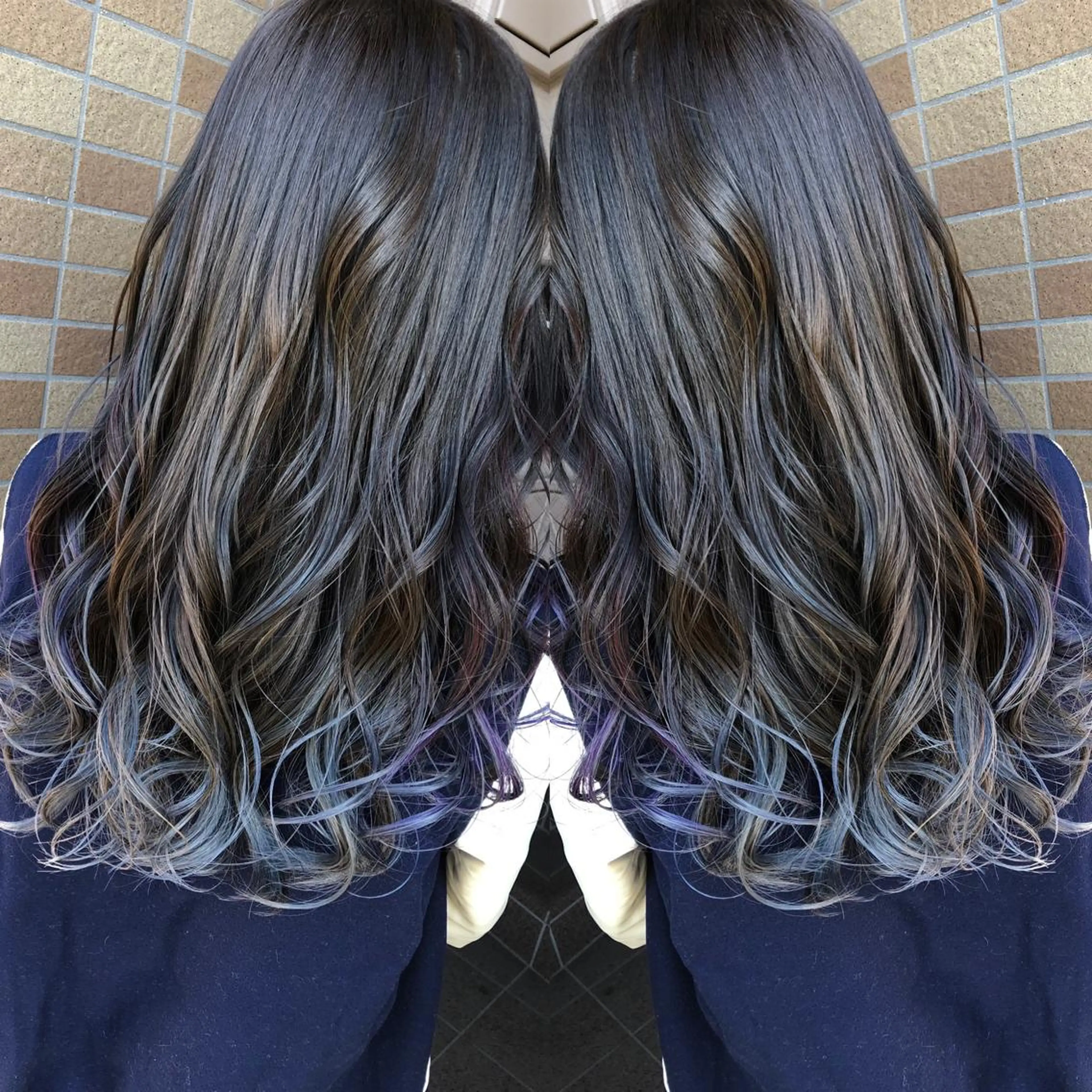 セミロング ヘアカラー StellA所属・アートディレクター ワダヒサノリのヘアスタイル