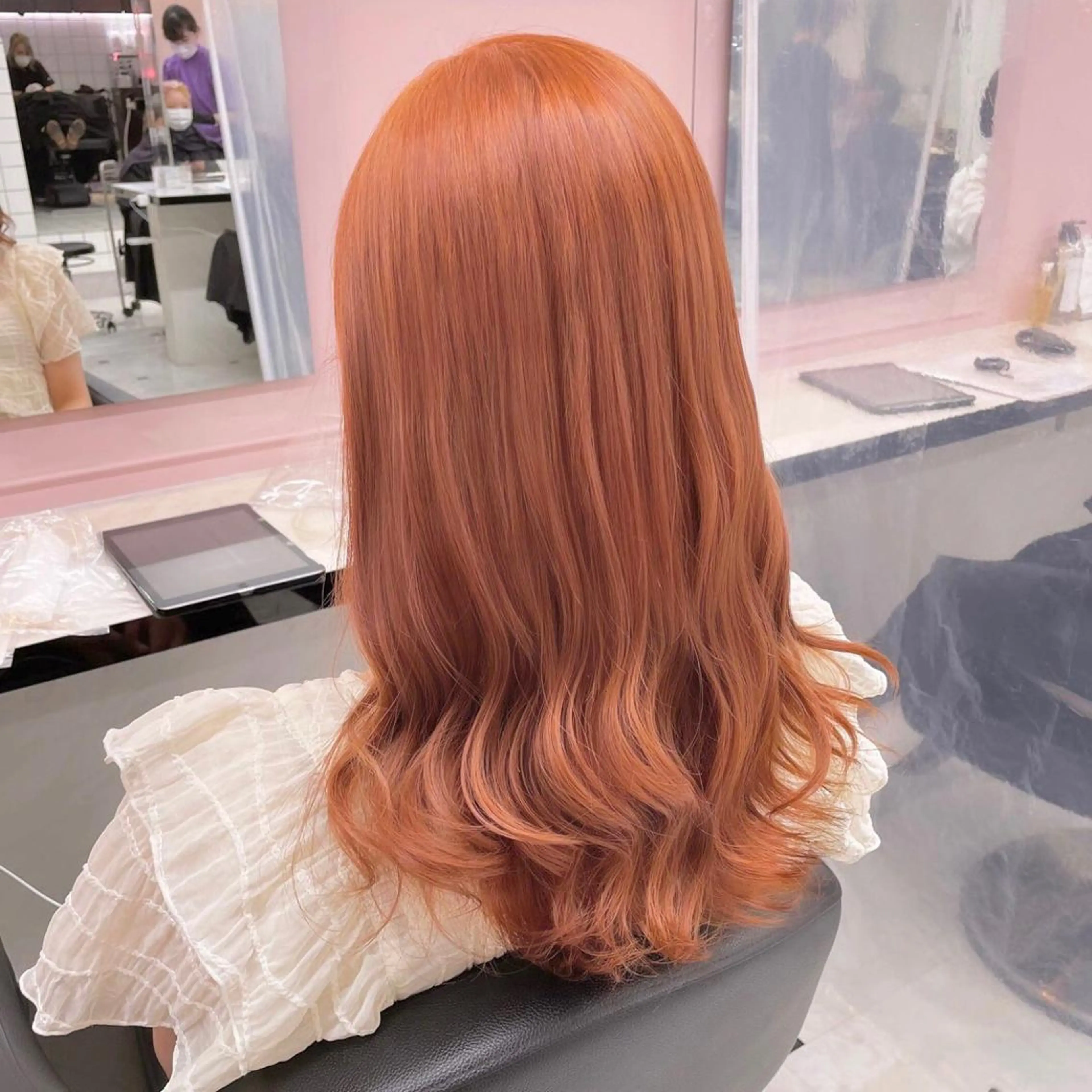 ロング カラー ヘアアレンジ ベージュカラー ブリーチ オレンジ オレンジベージュ 透明感/艶髪/💖 トレンドスタイル💖のヘアスタイル