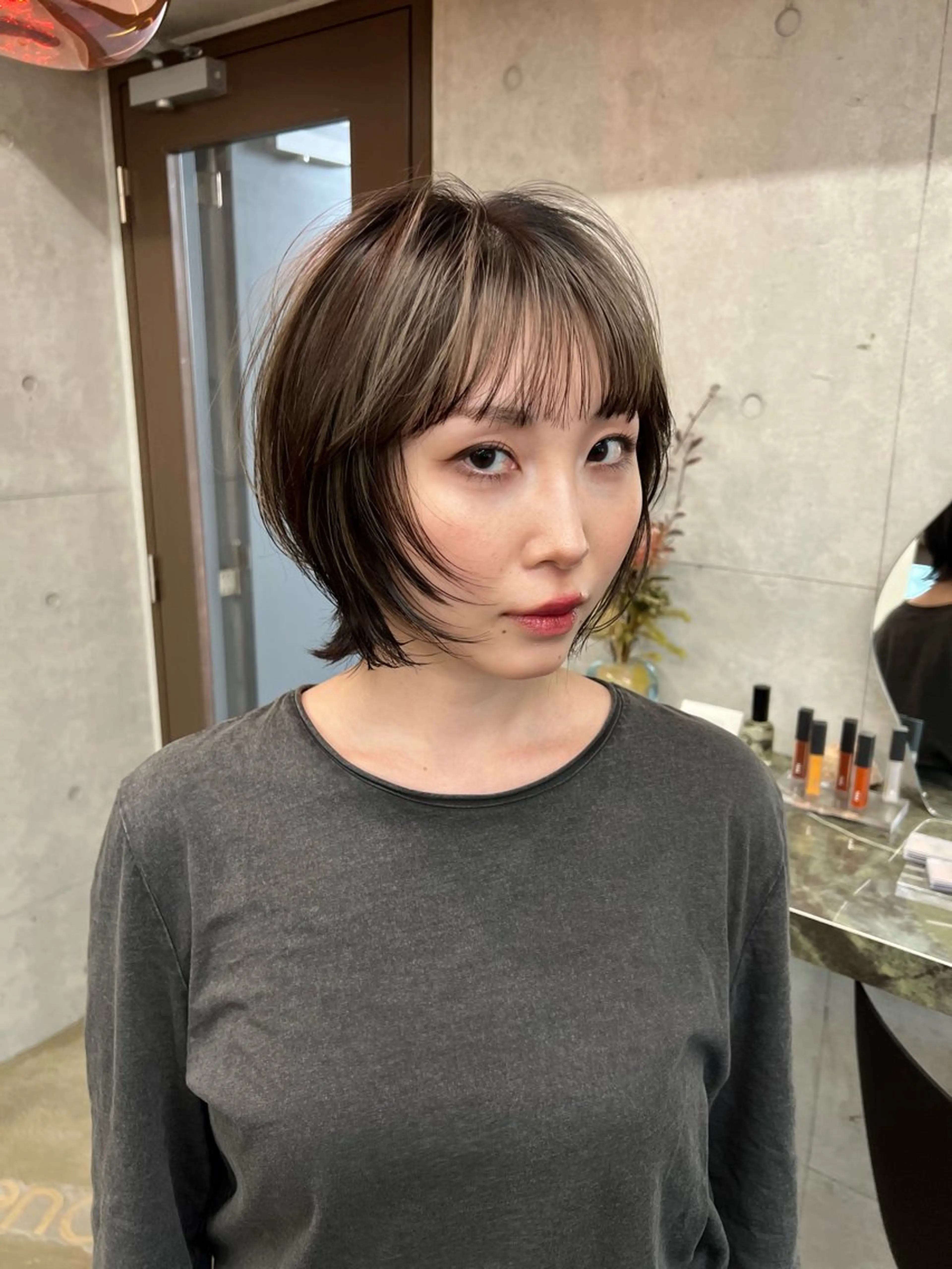 ミディアム カラー カット ヘアカラー ハイトーンカラー/ さらさのヘアスタイル