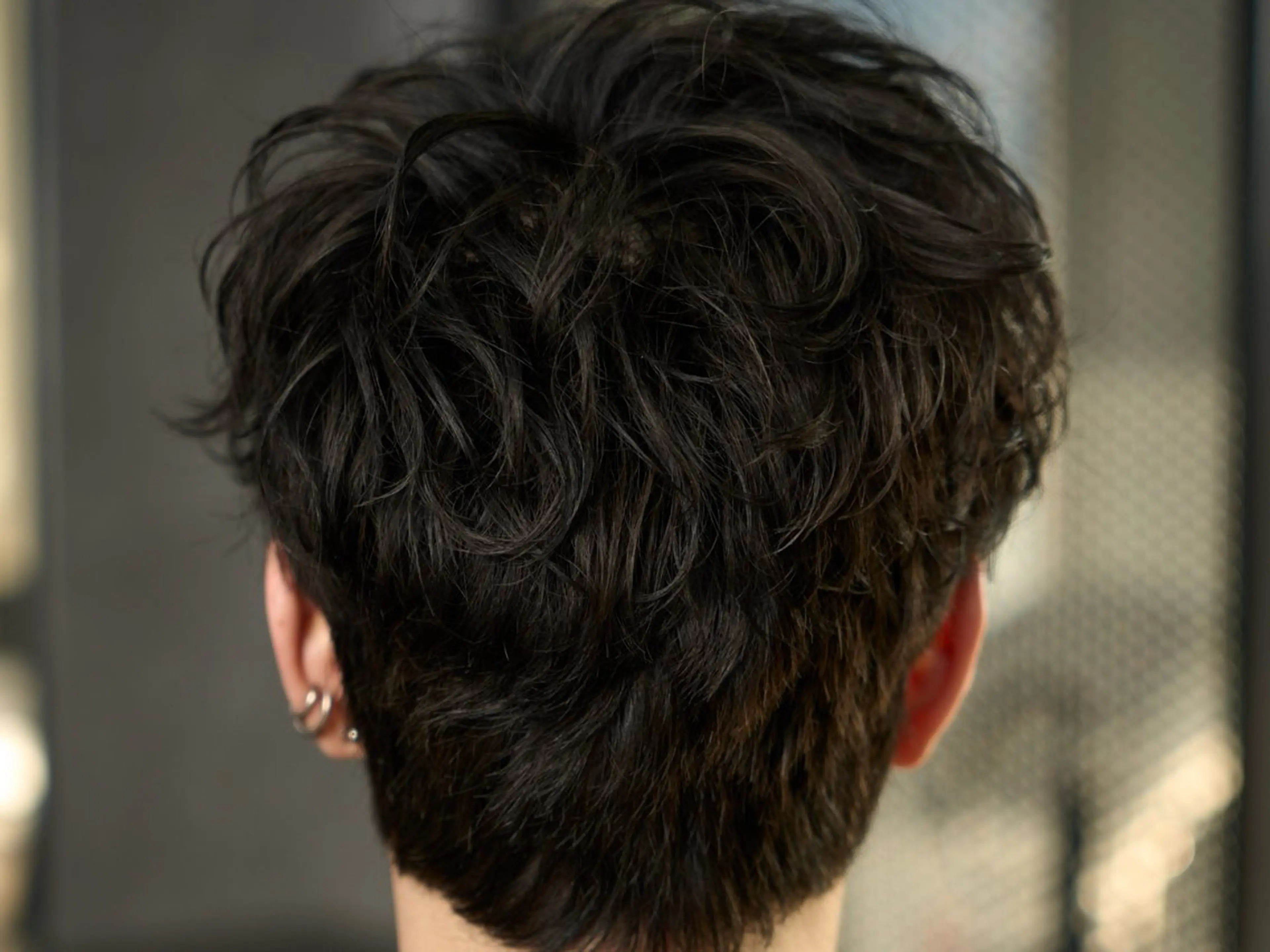 パーマ メンズ フェザーパーマ メンズハイトーン メンズパーマ シャドーパーマ ツイストスパイラルパーマ カット パーマ 🔥メンズ専門🔥 ✂️加瀬澤駿✂️のヘアスタイル