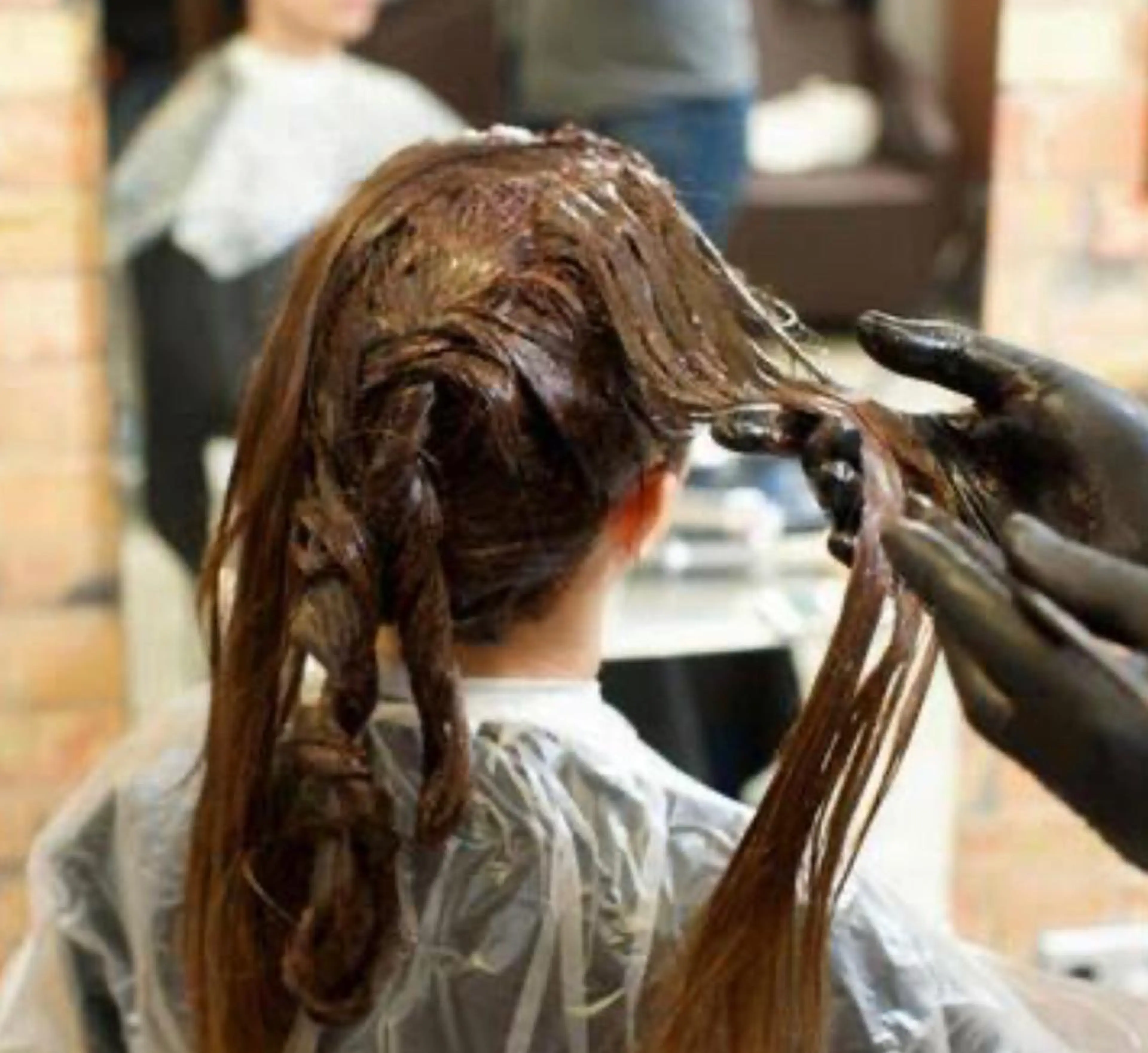 カラー hair lounge comme moi所属・TOMO☆ 高島平のマツエク・マツパデザイン