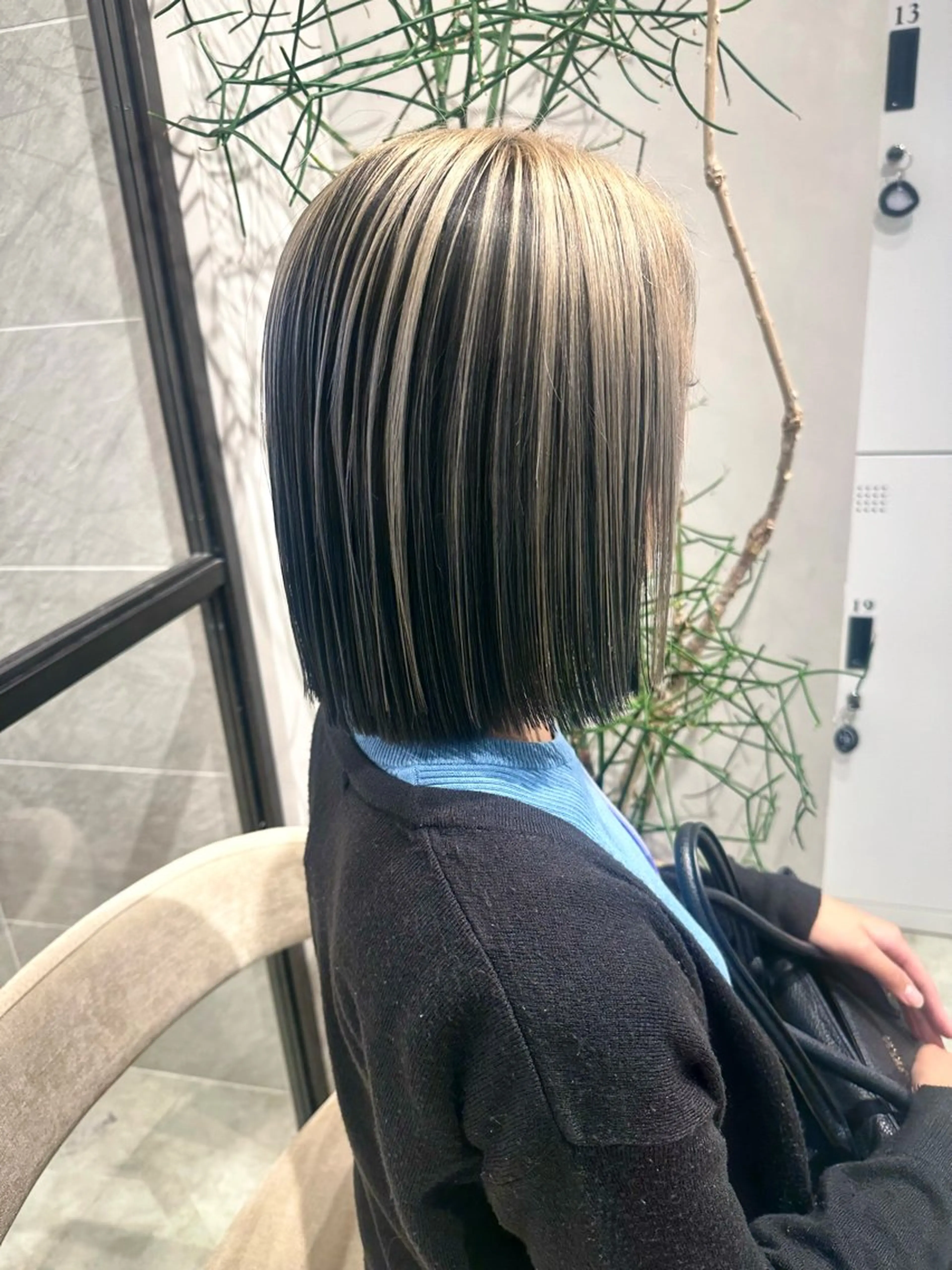 ショート カラー ブリーチ デザインカラー ハイトーンカラー インナーカラー ボブ 似合わせ小顔ショート /akane🐰♥️のヘアスタイル
