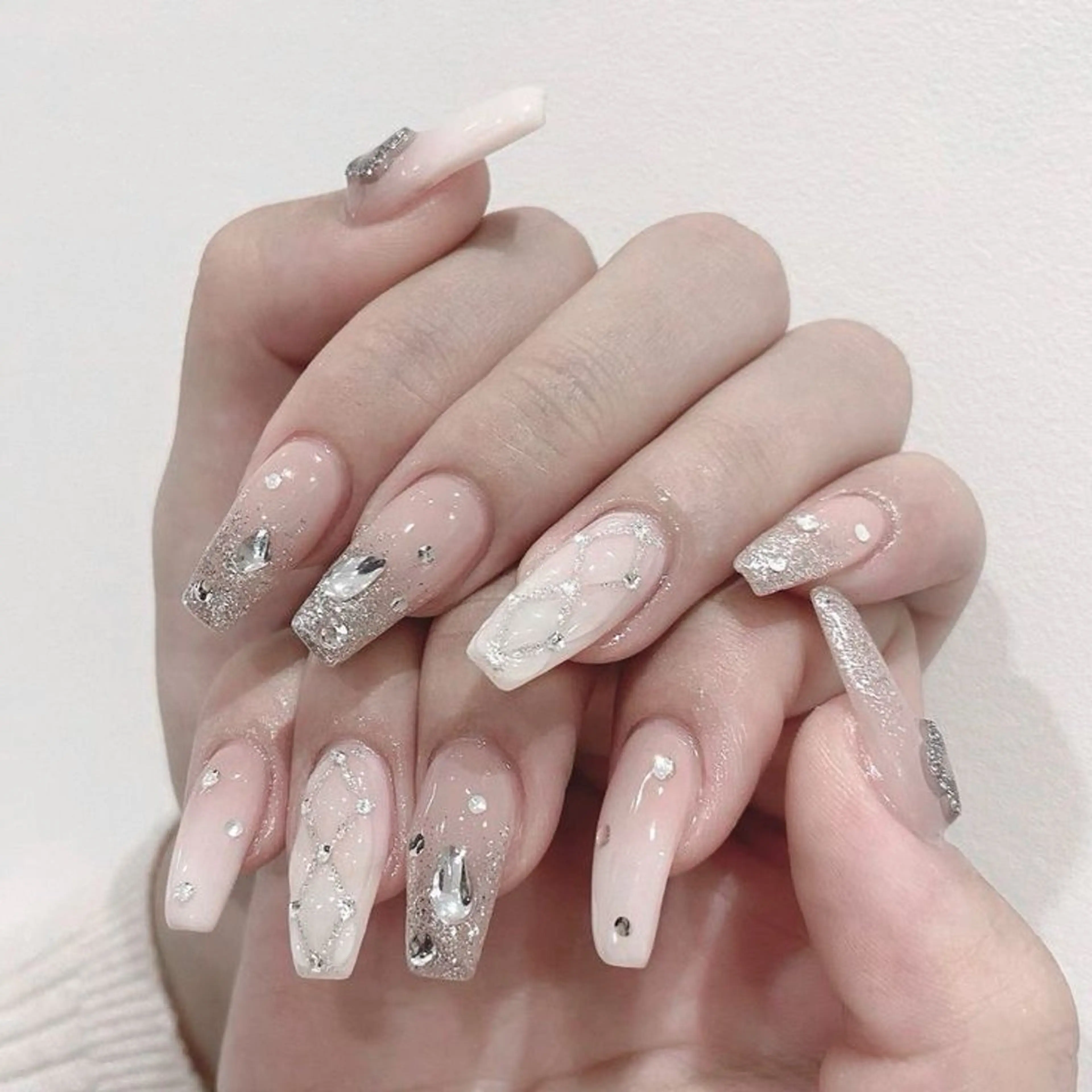 ネイル ハンドネイル Luna nailsのネイルデザイン