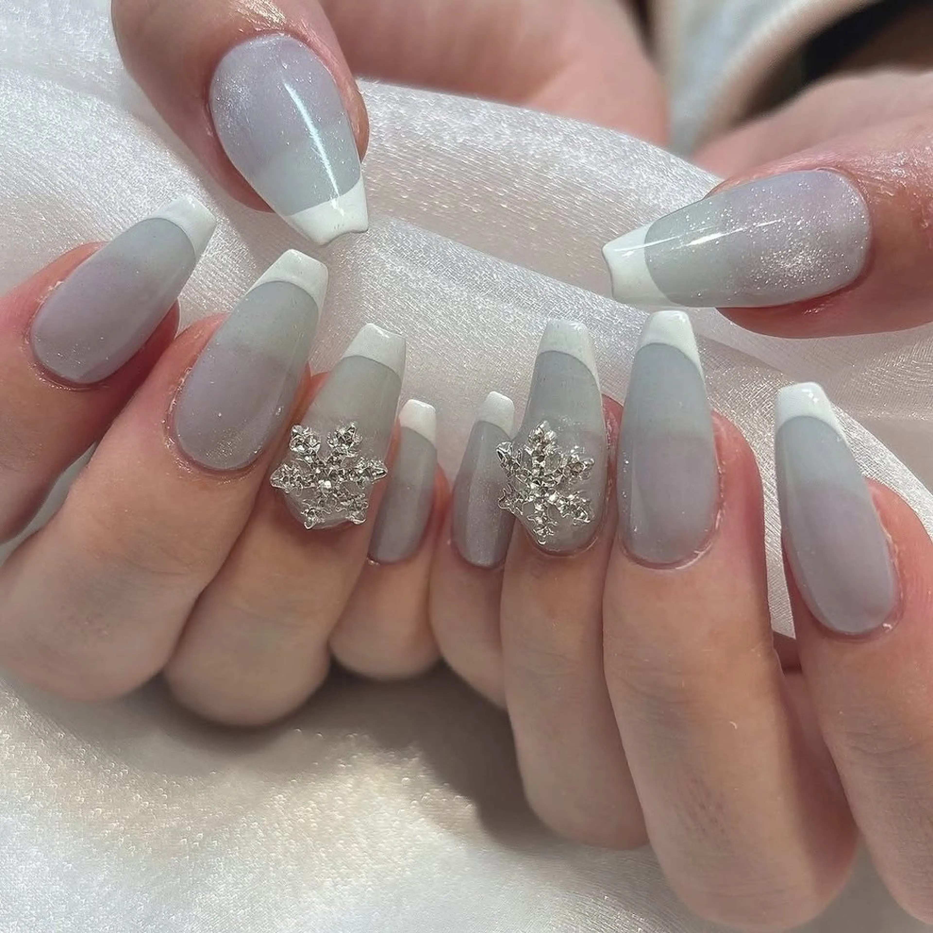 ネイル アートネイル 長さ出し ジェルネイル マグネットネイル ニュアンスネイル ハンドネイル KIM キムのネイルデザイン