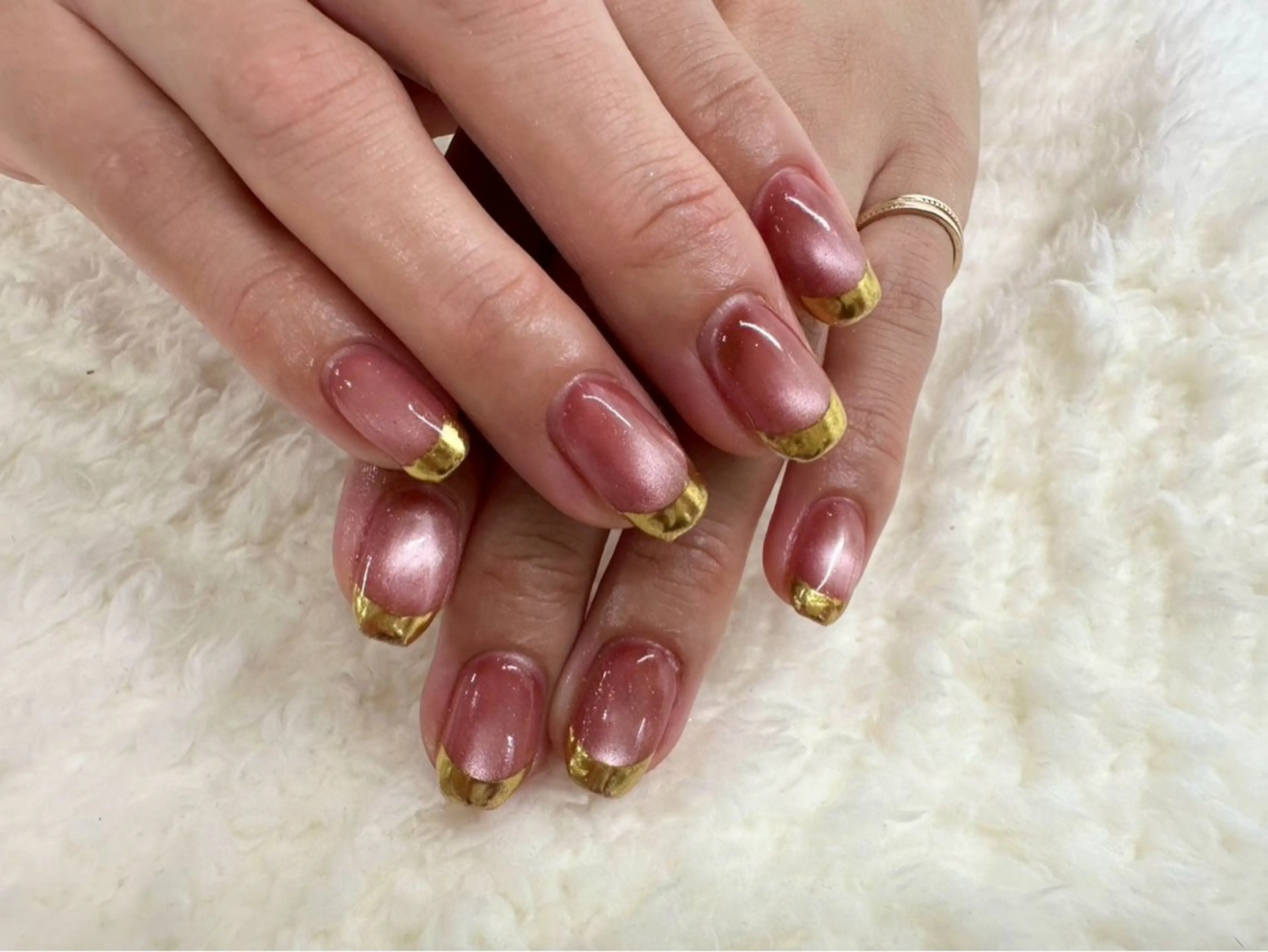 ネイル ビ・プレール所属・くぼ あやののネイルデザイン